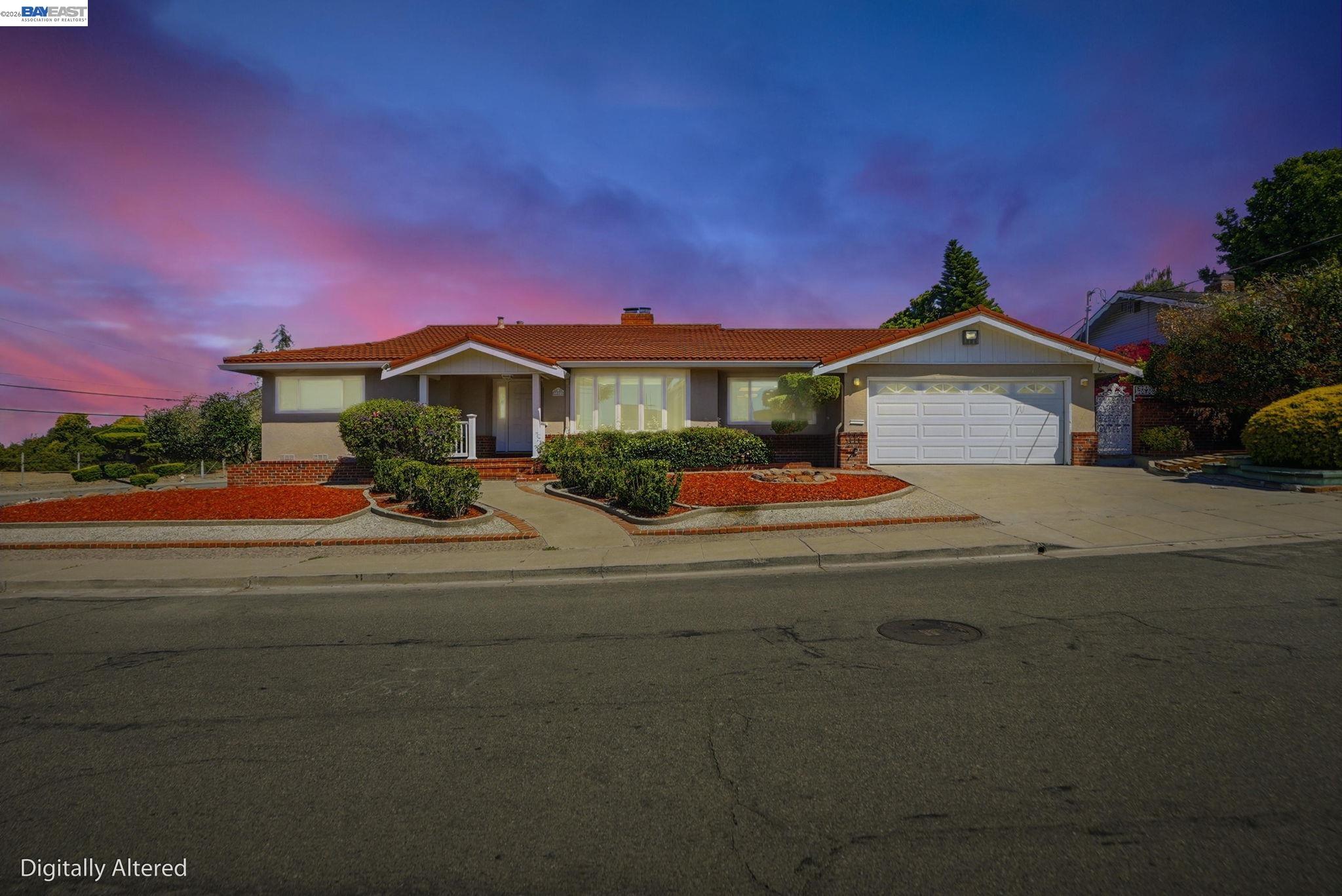 1204 Vistagrand Dr
