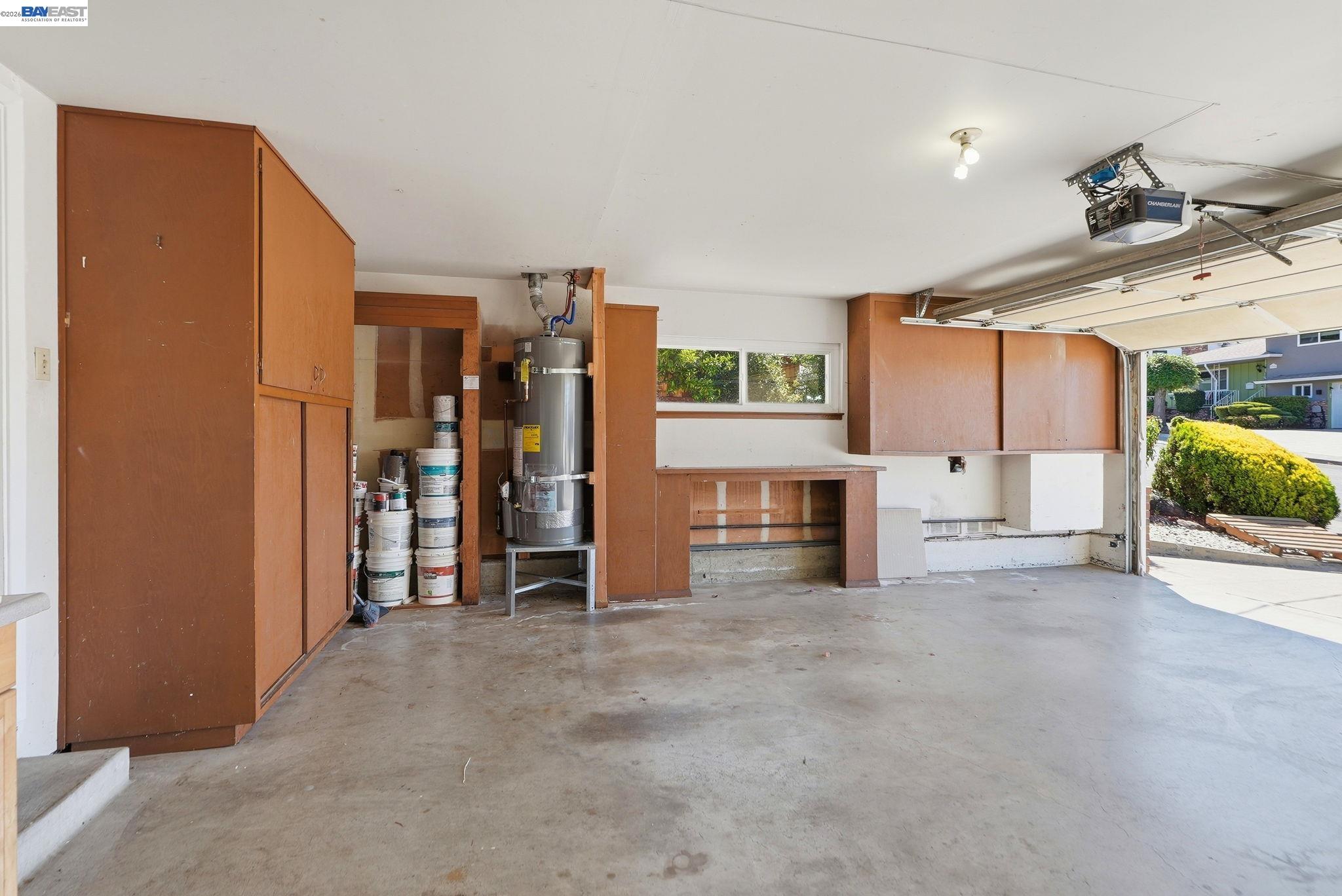 1204 Vistagrand Dr