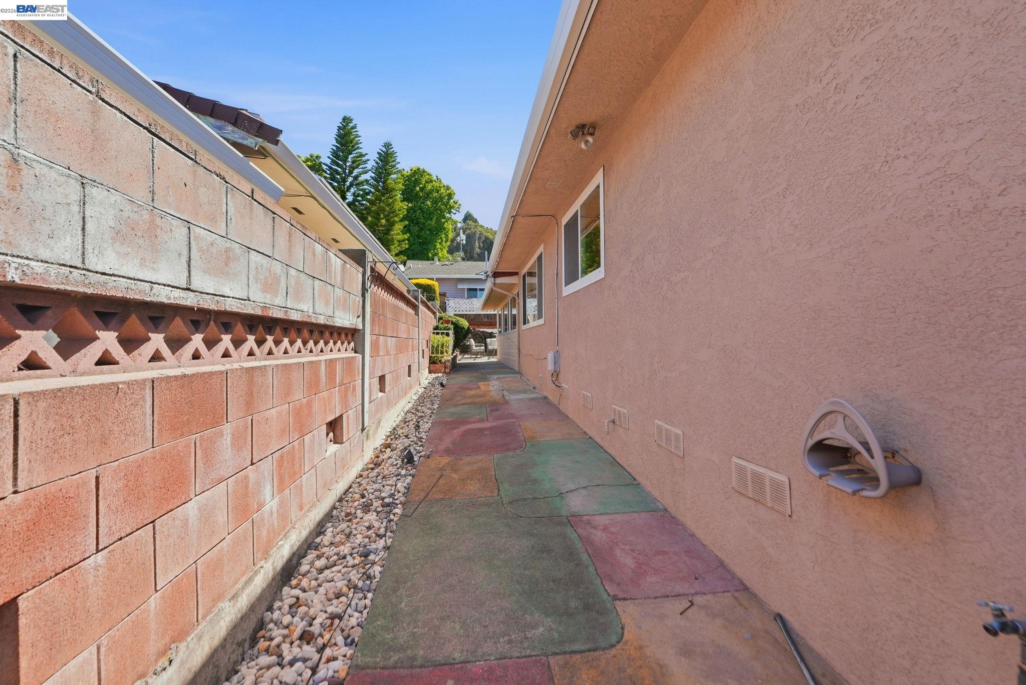 1204 Vistagrand Dr