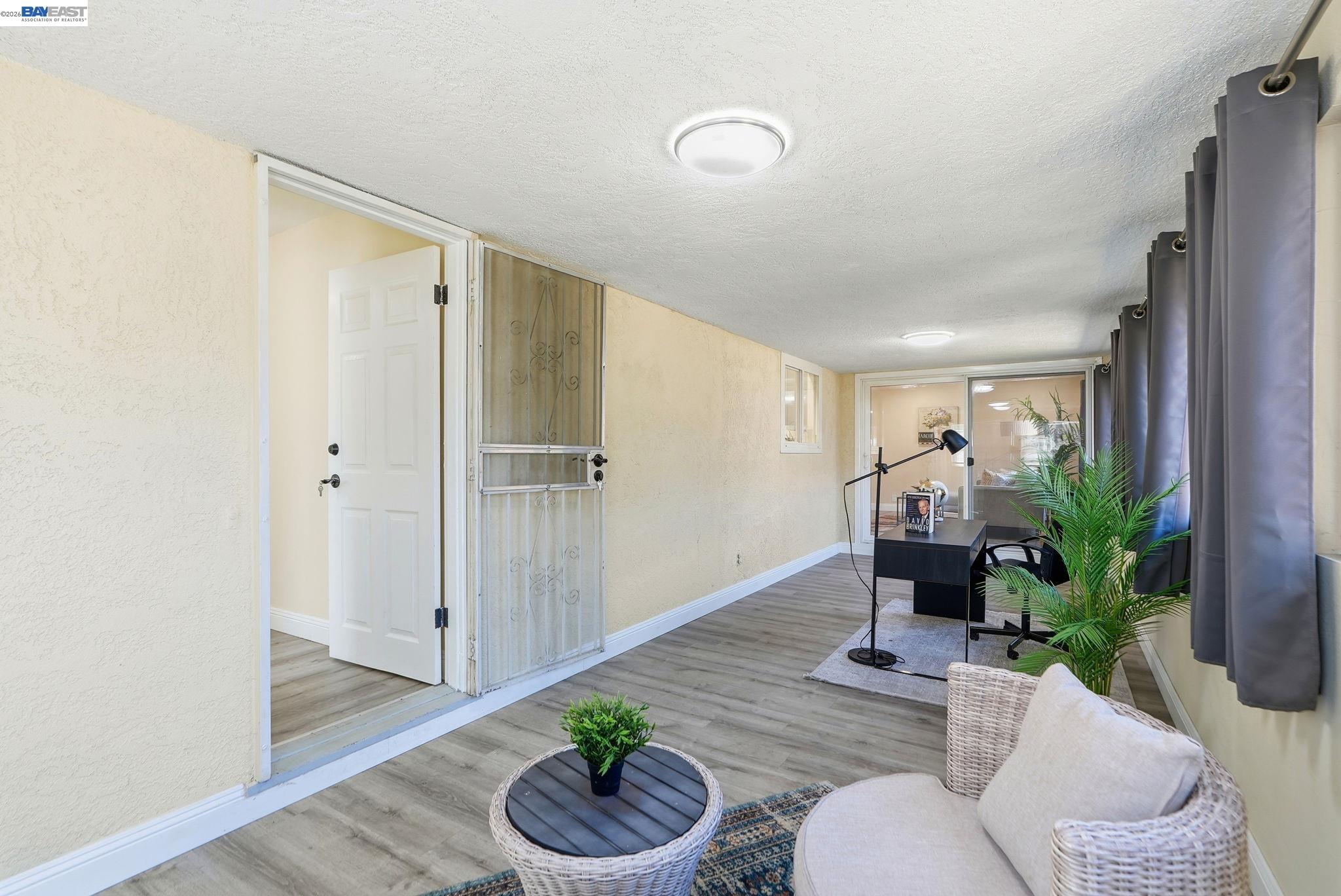 1204 Vistagrand Dr