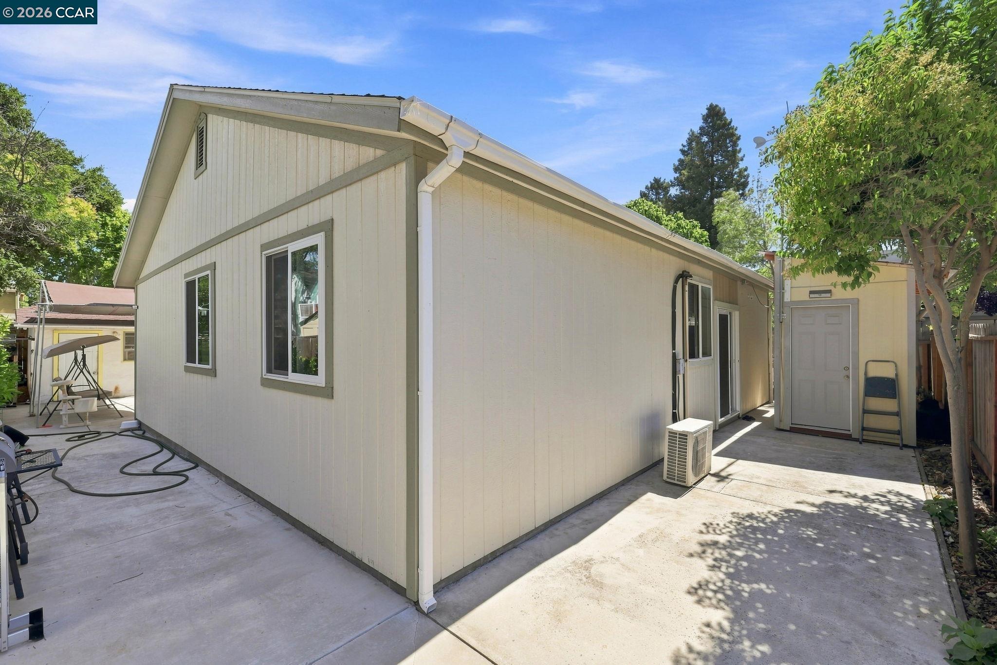 2932 Clayton Rd