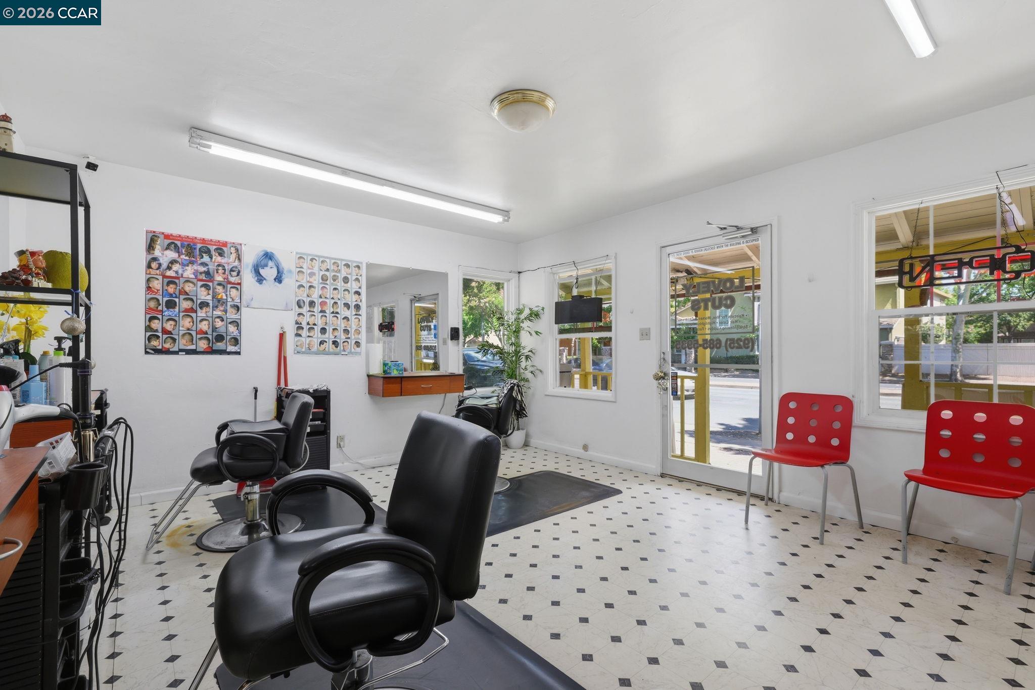 2932 Clayton Rd