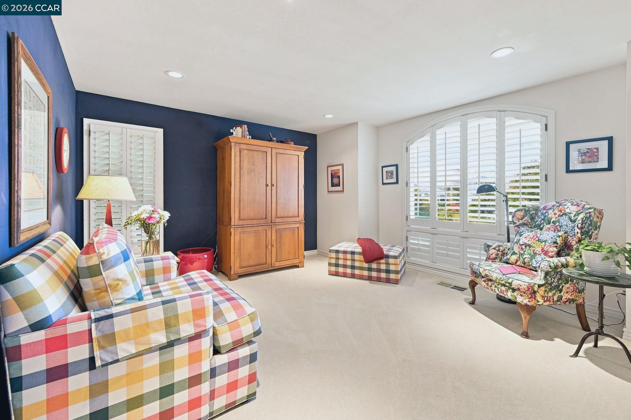 10 Edinburgh Pl