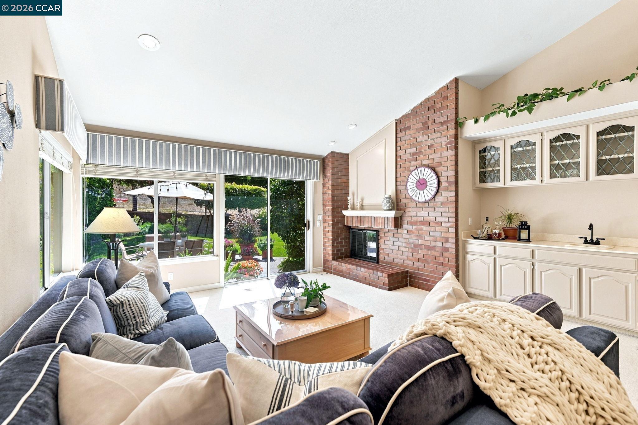 10 Edinburgh Pl