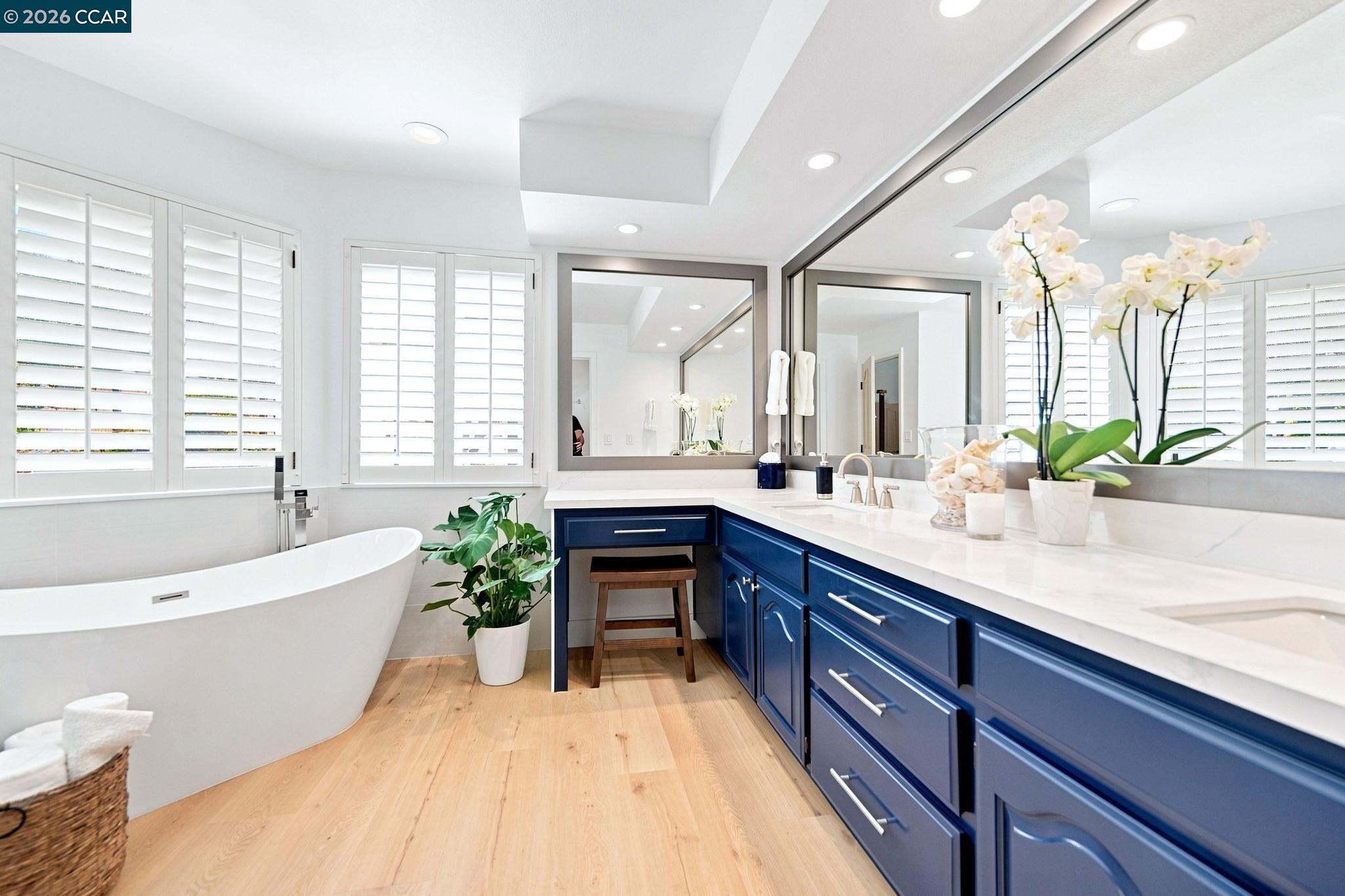 10 Edinburgh Pl