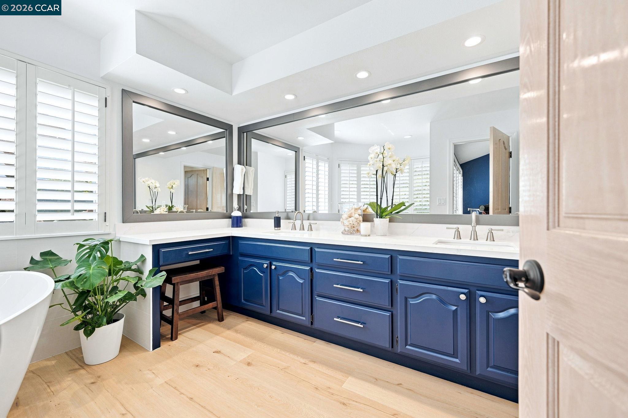 10 Edinburgh Pl