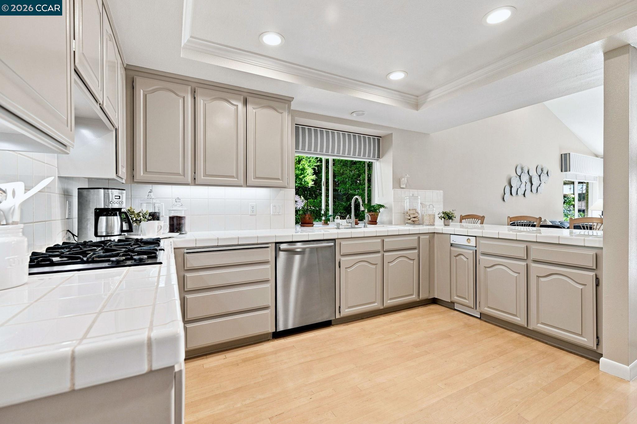 10 Edinburgh Pl