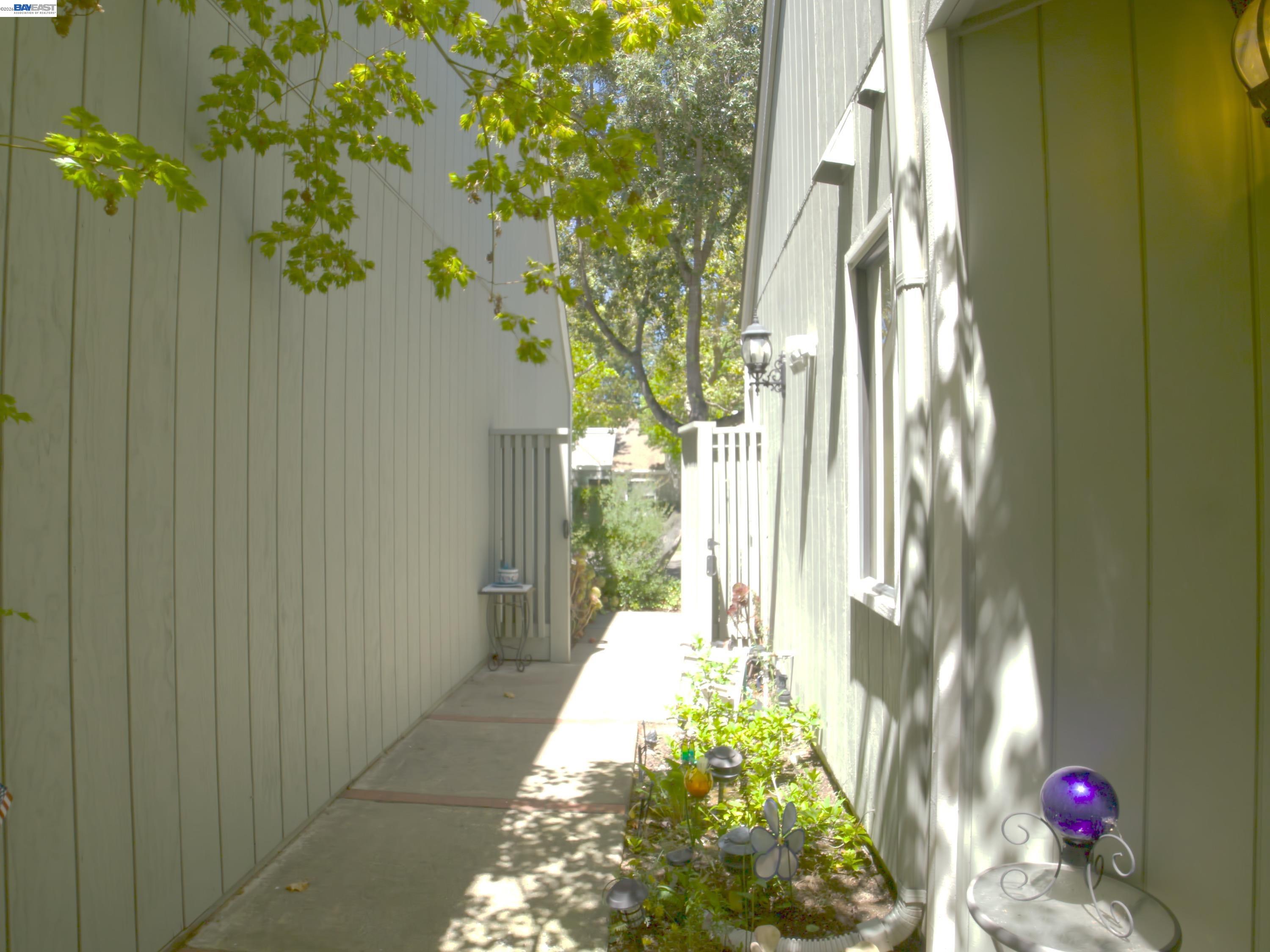 5214 5214 Riverdale Ct