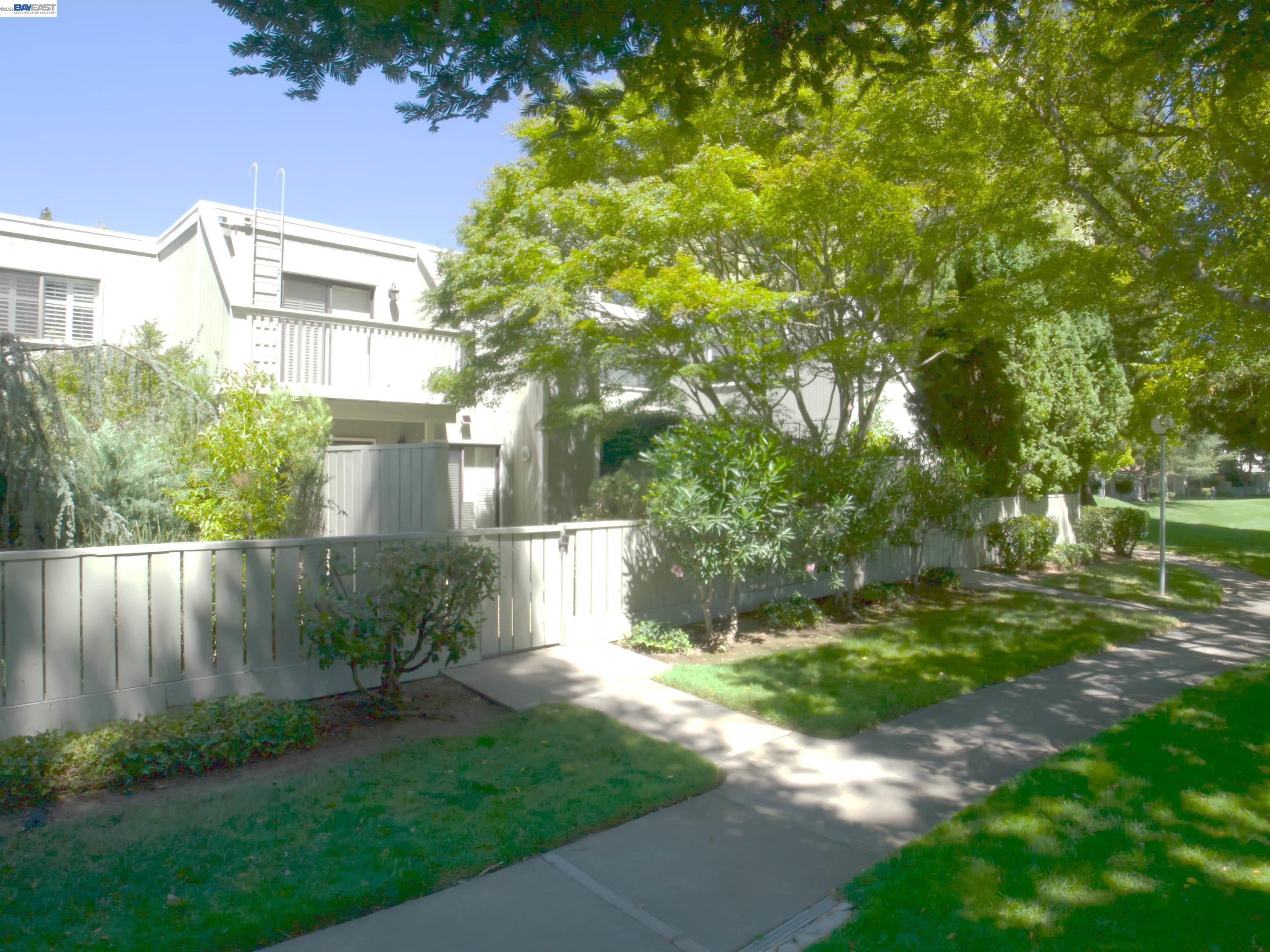 5214 5214 Riverdale Ct