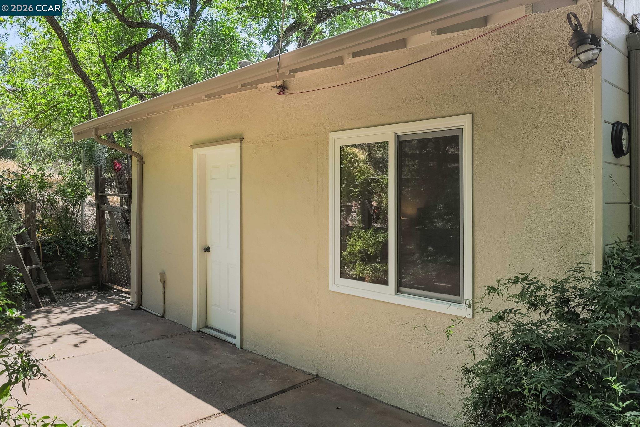 205 Summit Rd