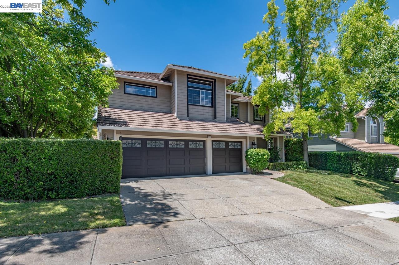 620 Amberwood Way