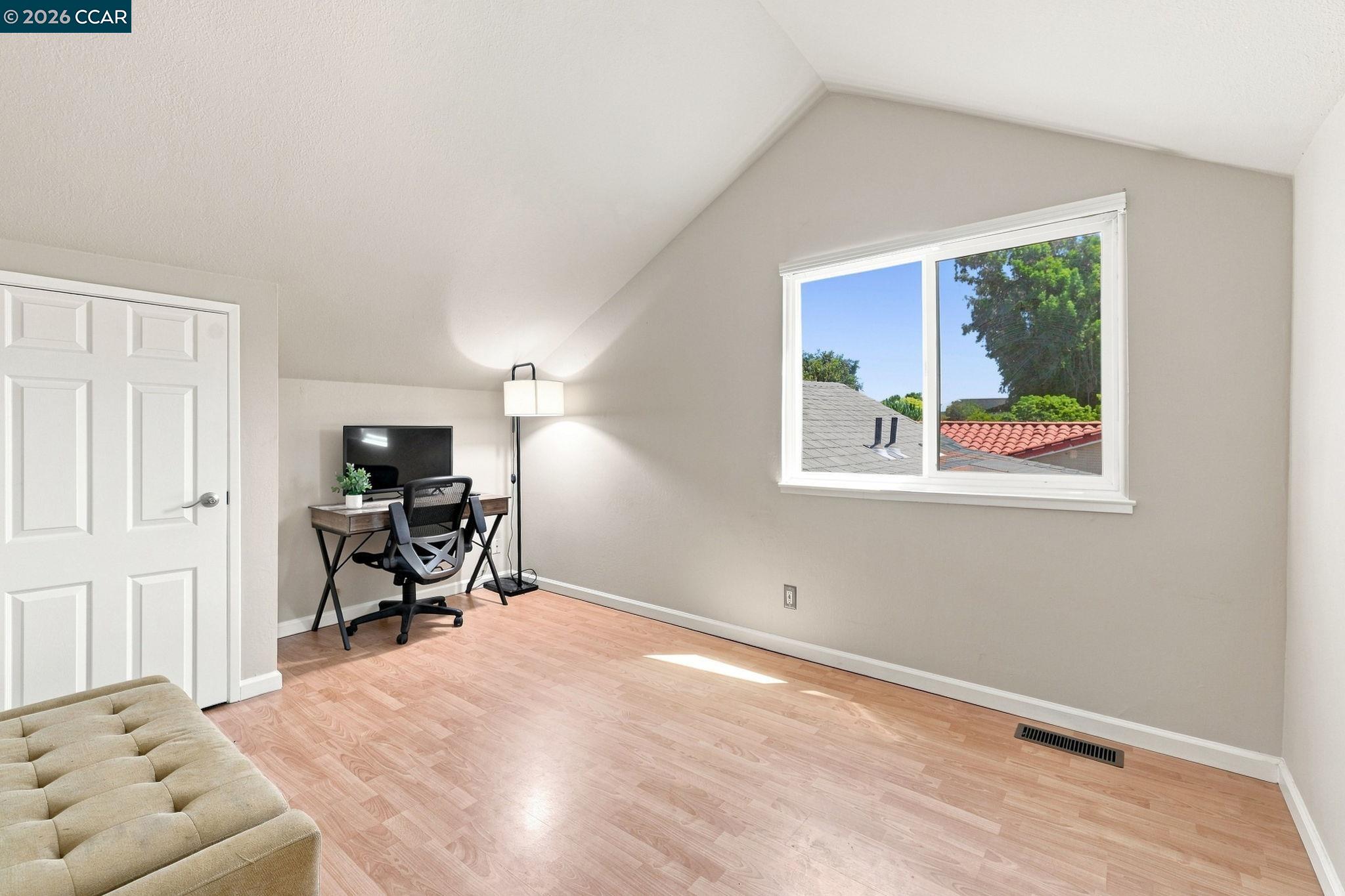 214 Turnstone Dr