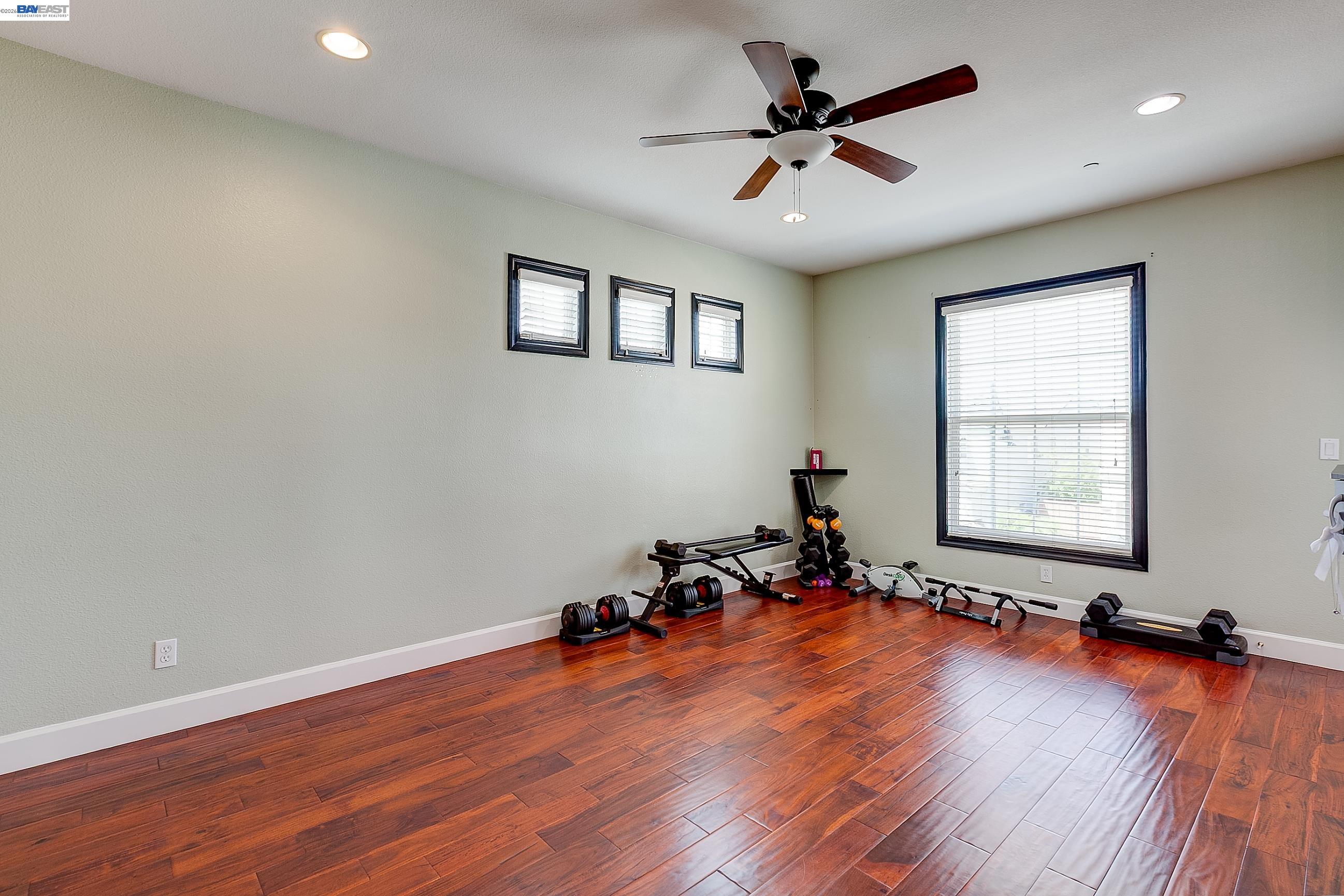 4951 GRAYHAWK CT