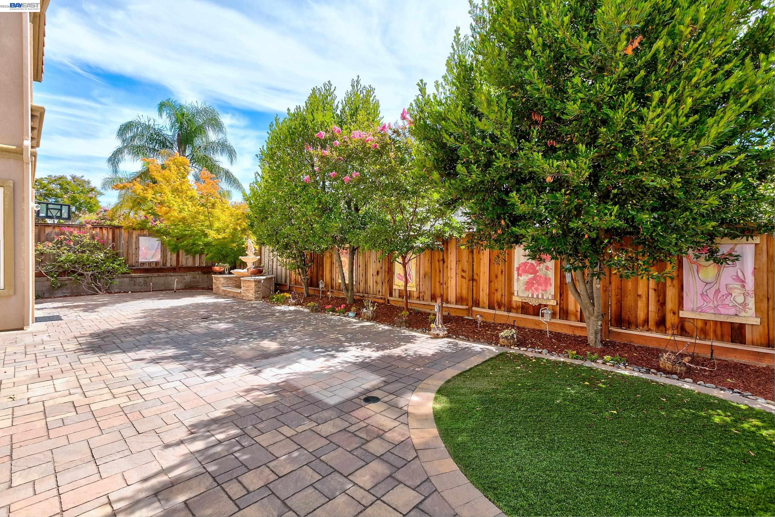 4951 GRAYHAWK CT