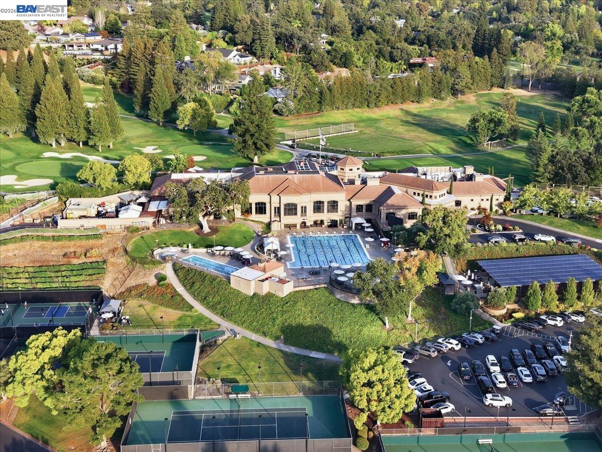280 Bolla Ave