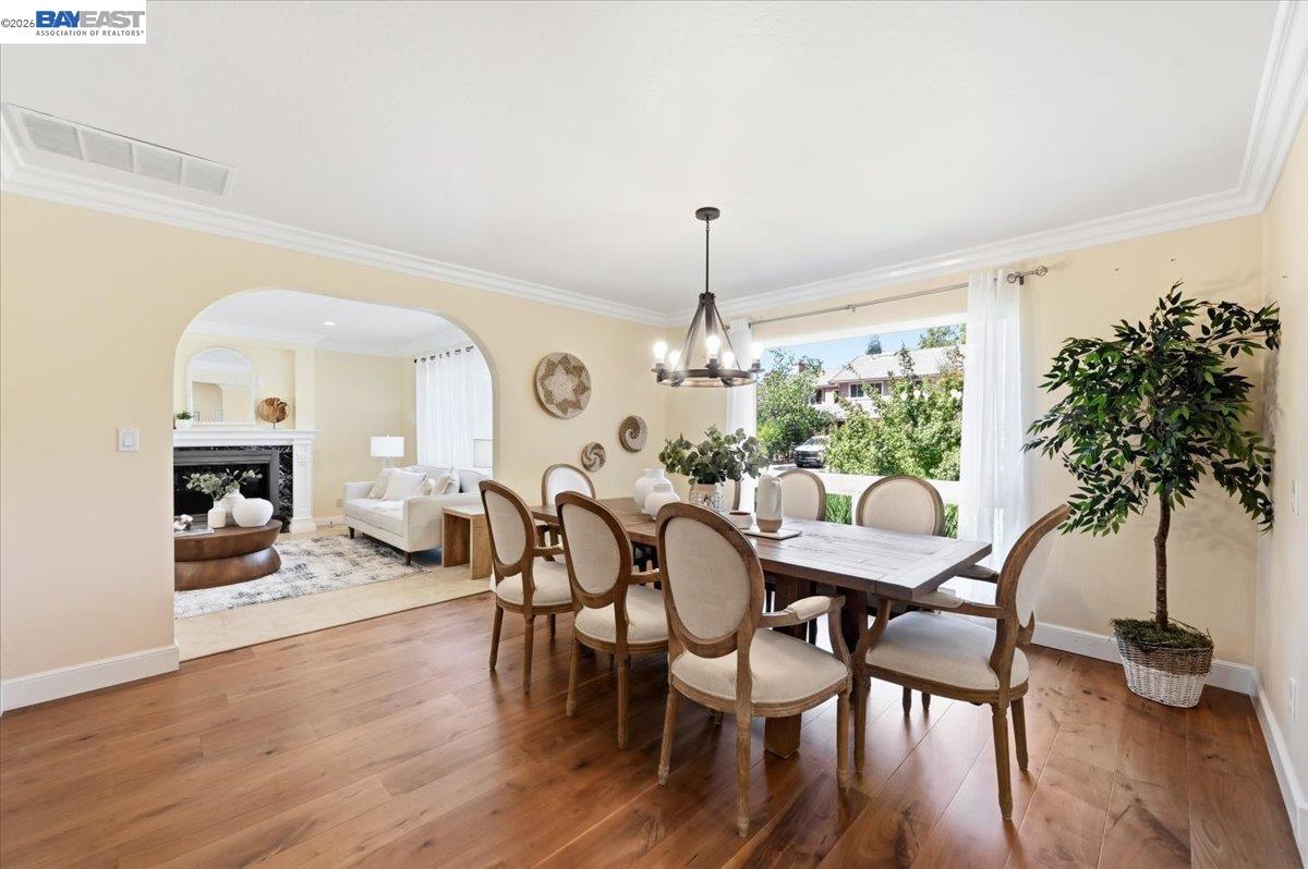 280 Bolla Ave