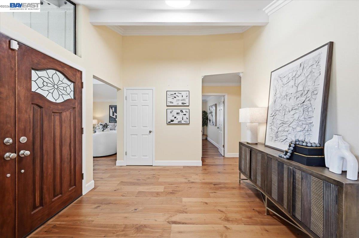280 Bolla Ave