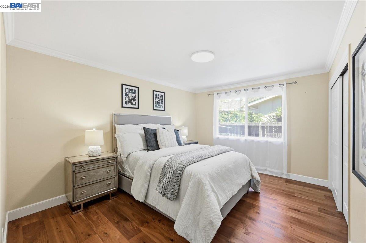 280 Bolla Ave
