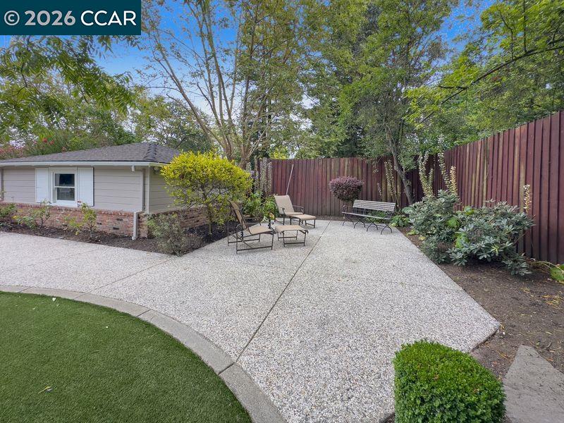 4053 Marianne Dr