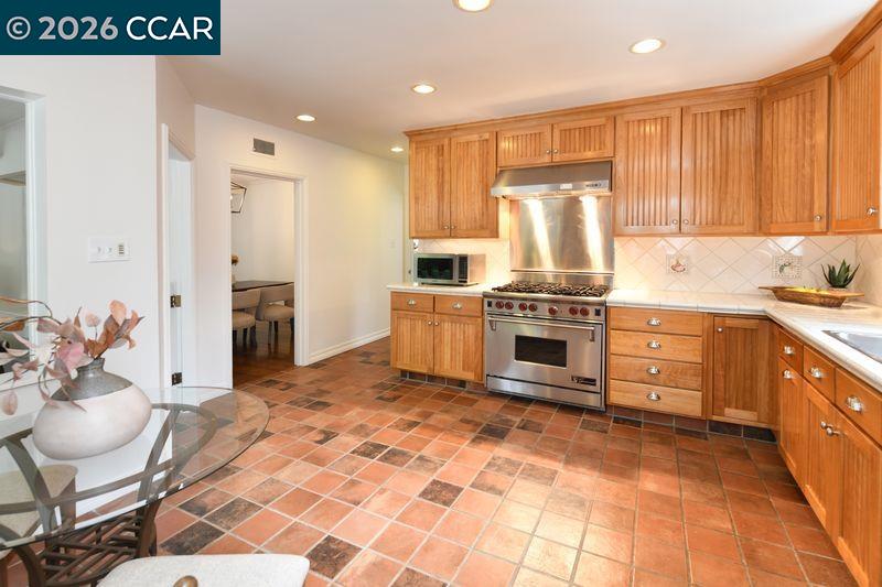 4053 Marianne Dr