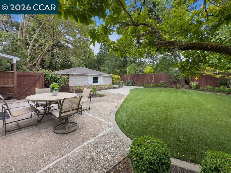 4053 Marianne Dr