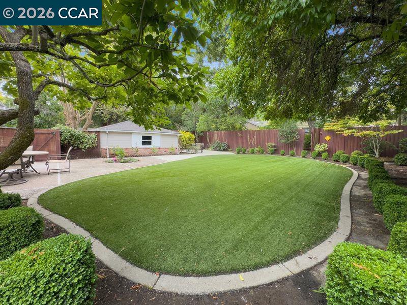 4053 Marianne Dr