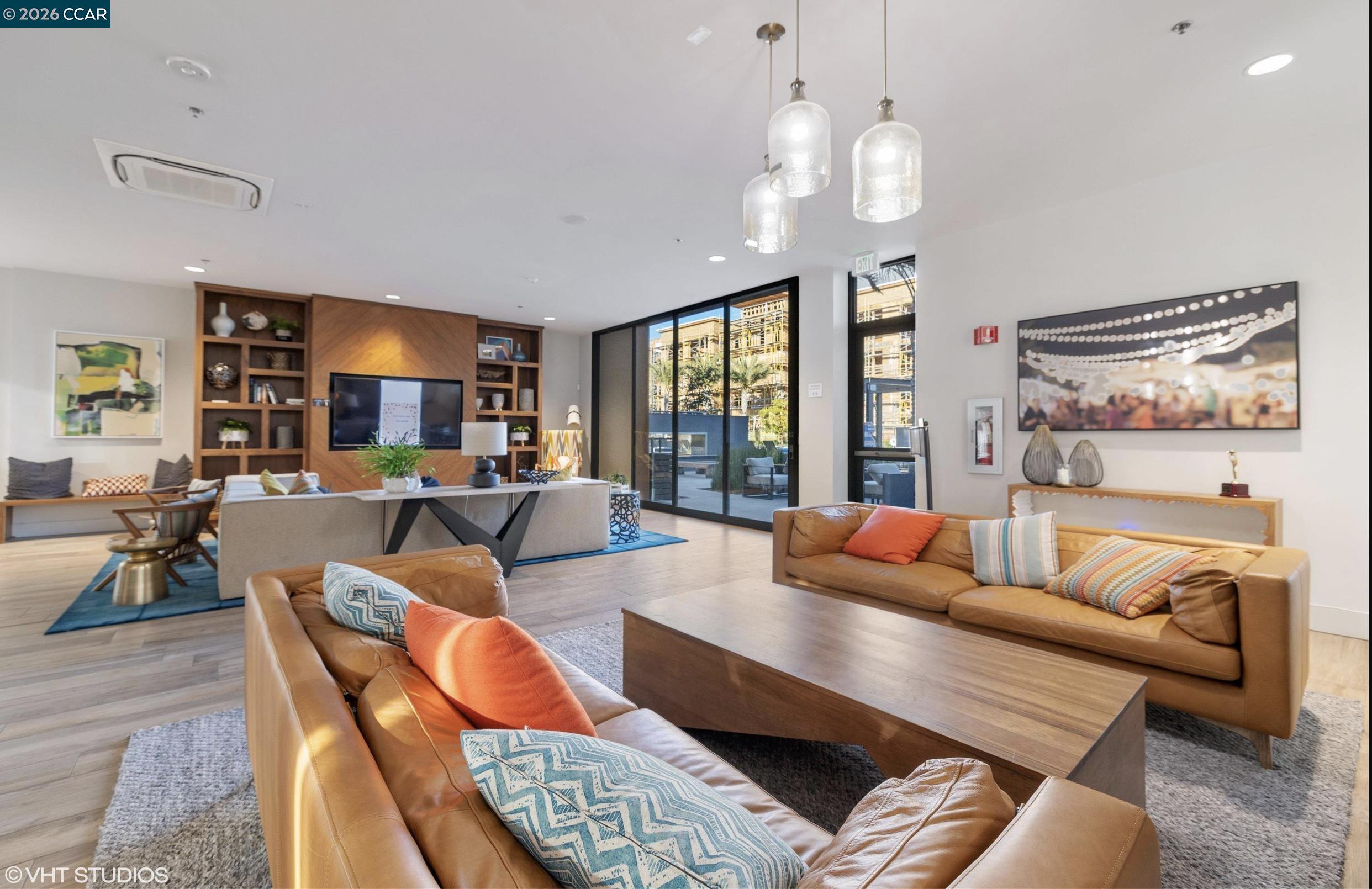 5453 Melissa Ln