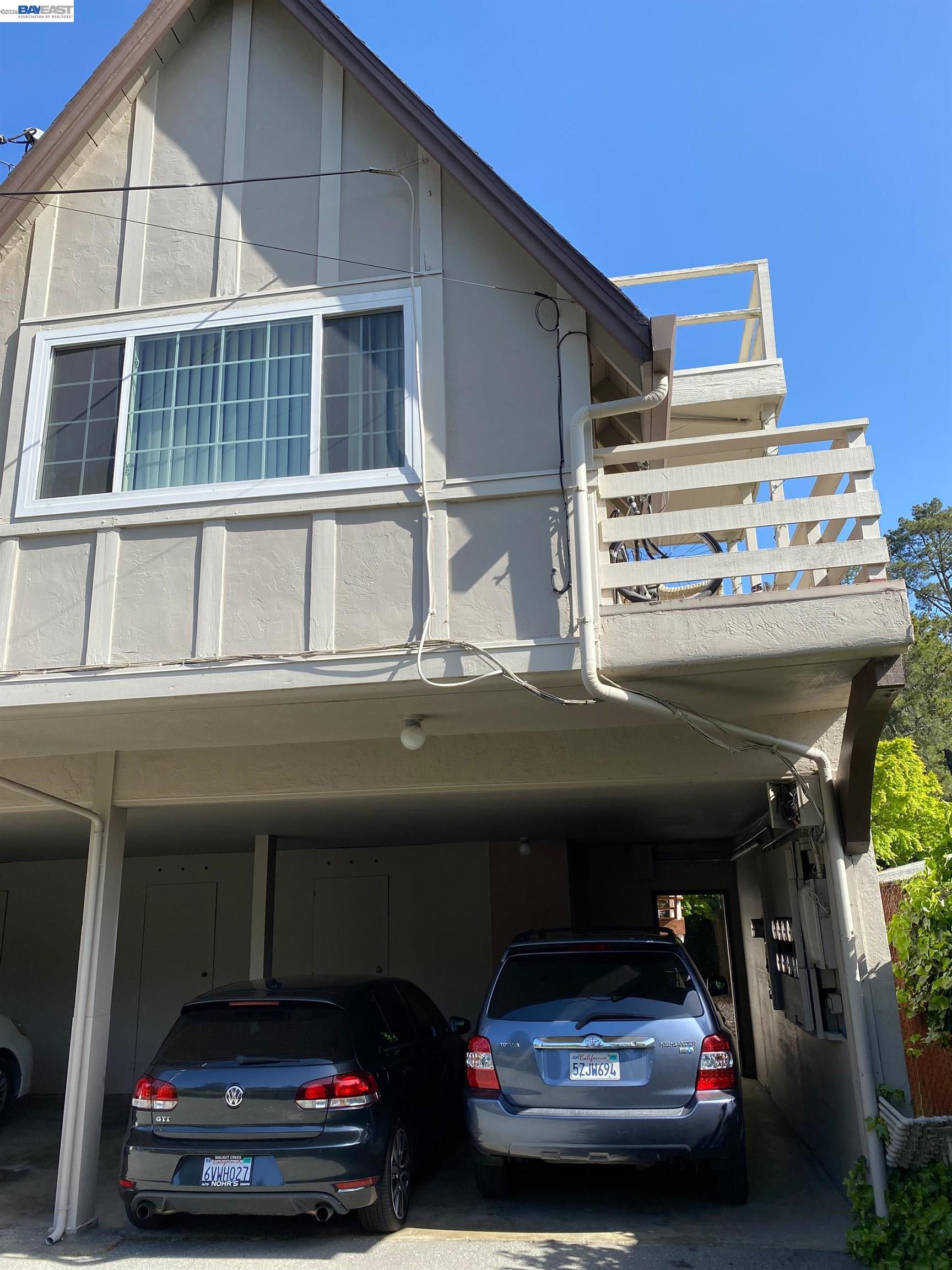 301 Poplar St