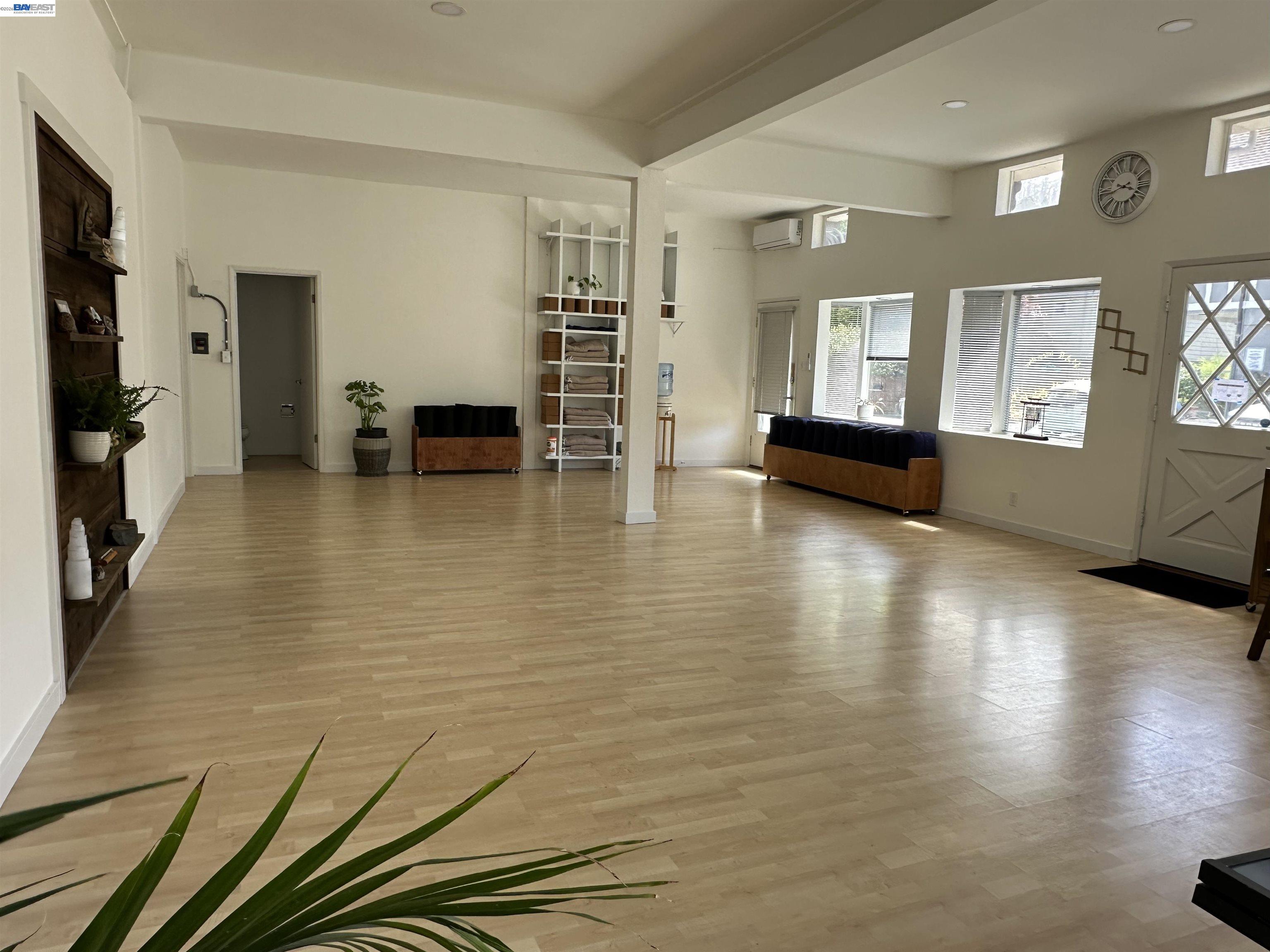 301 Poplar St