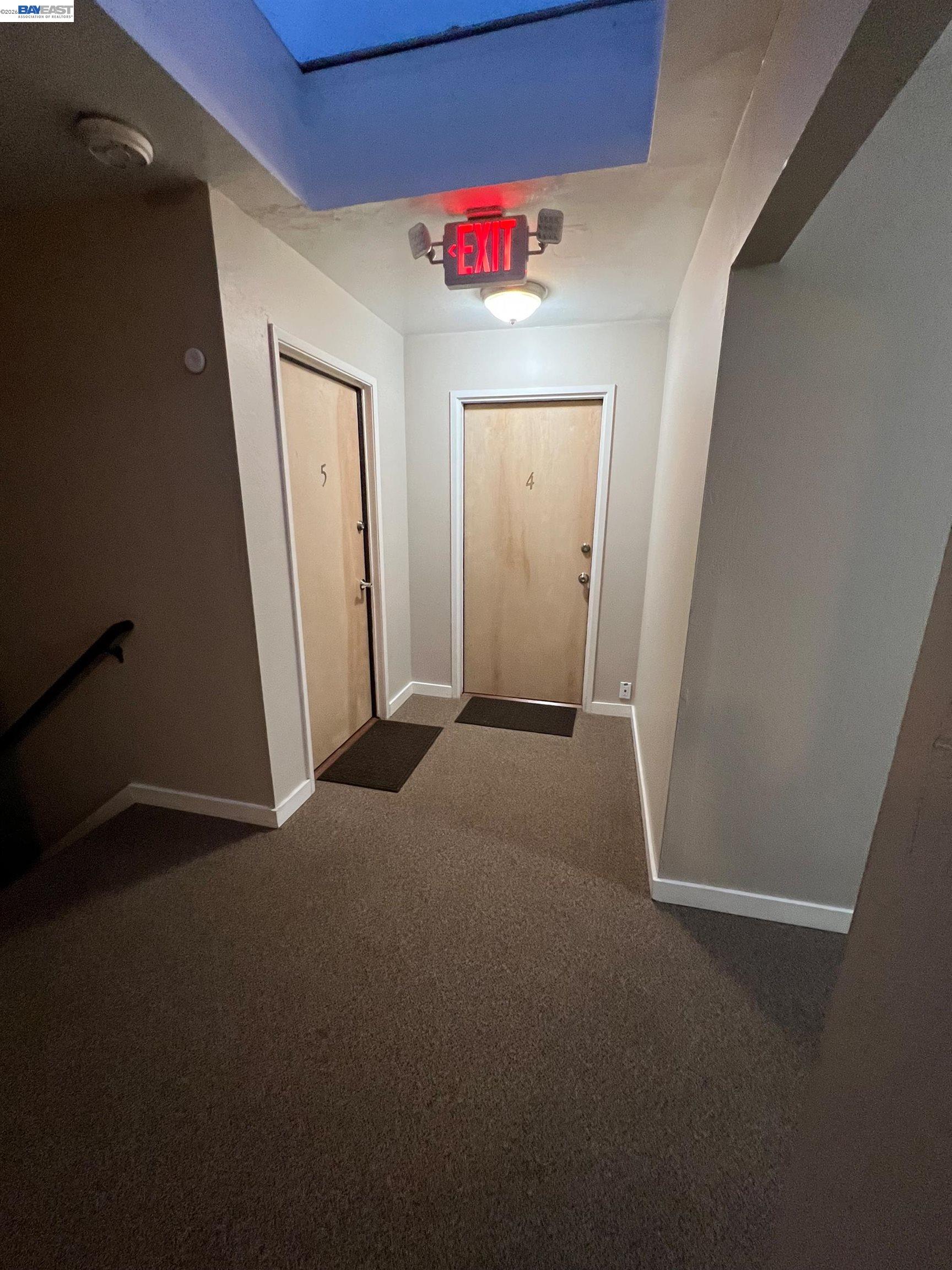 301 Poplar St