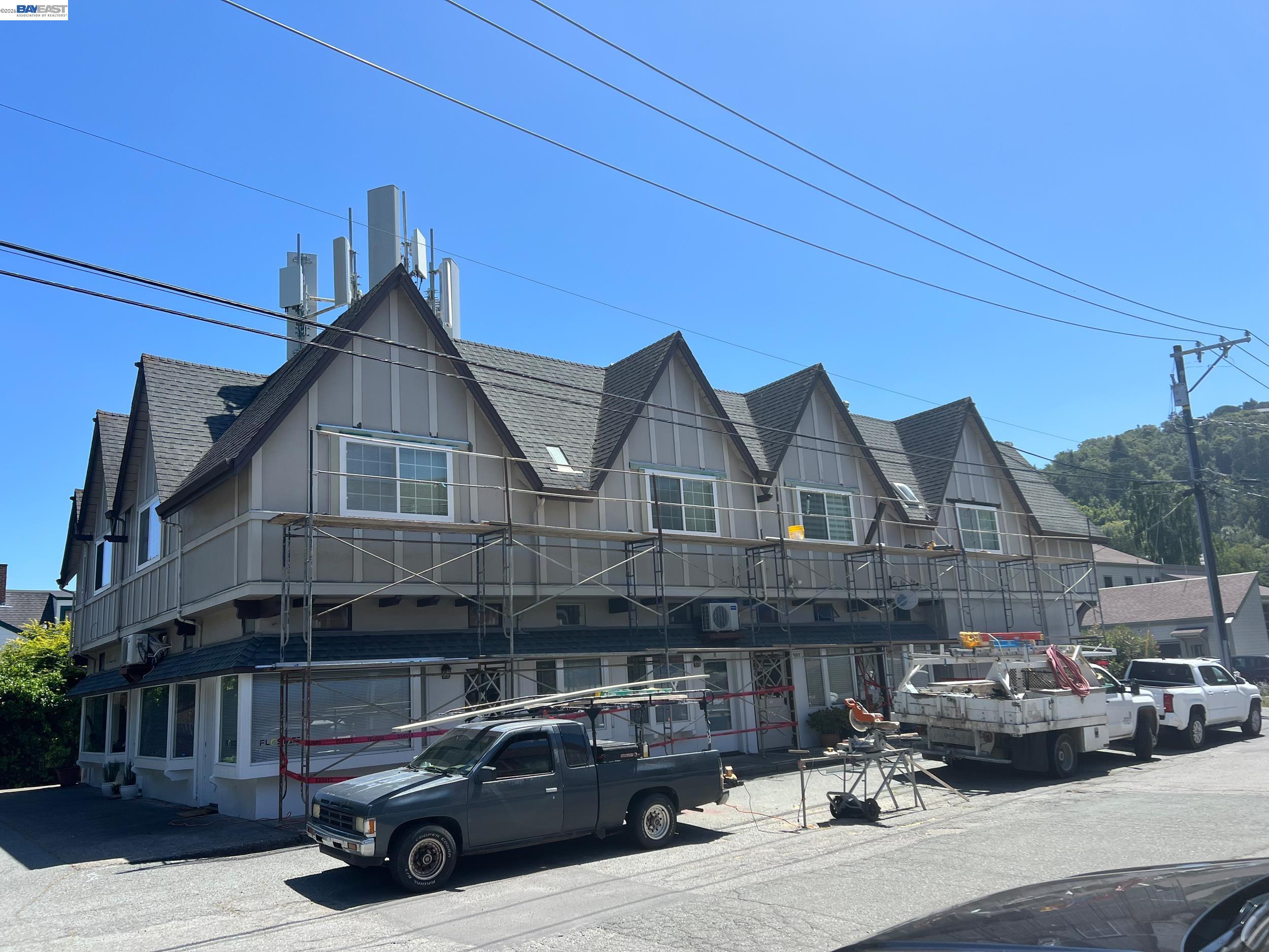 301 Poplar St