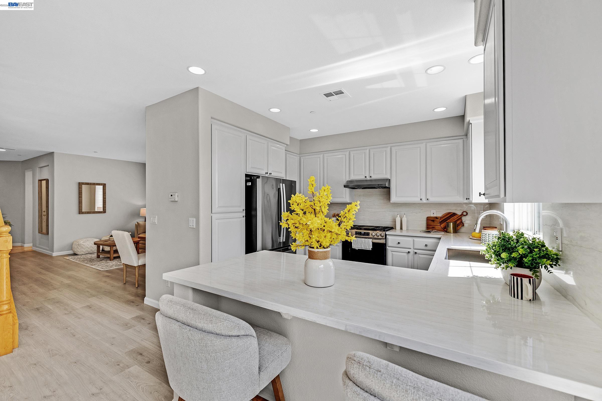 34500 Torrey Pine Ln