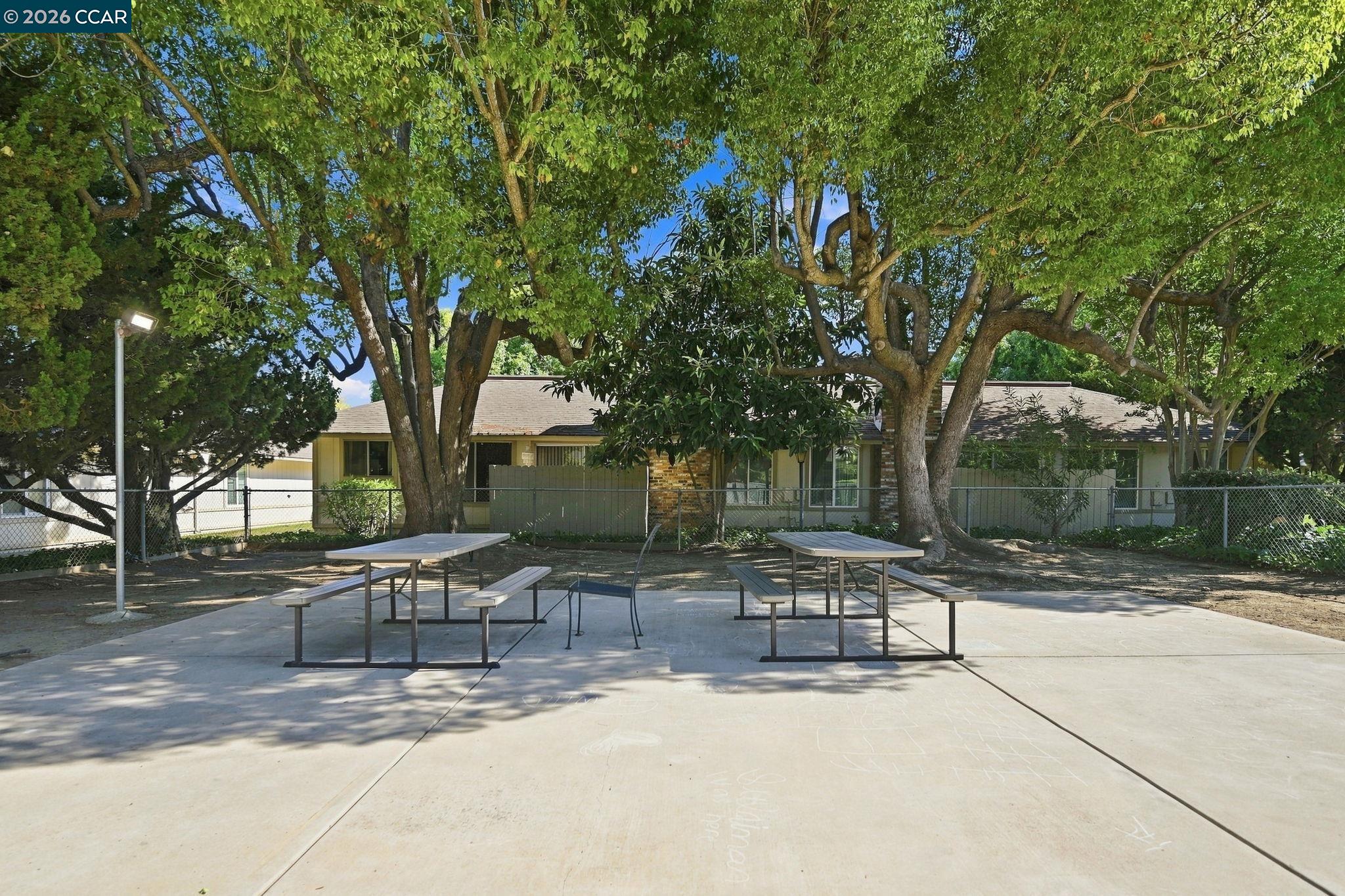 4260 Clayton Rd # 11