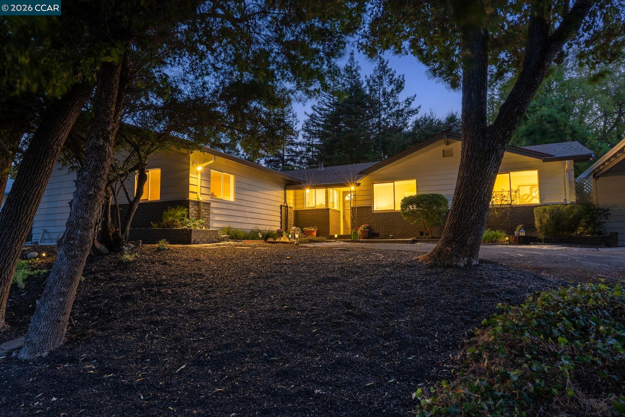 2481 Larkey Ln