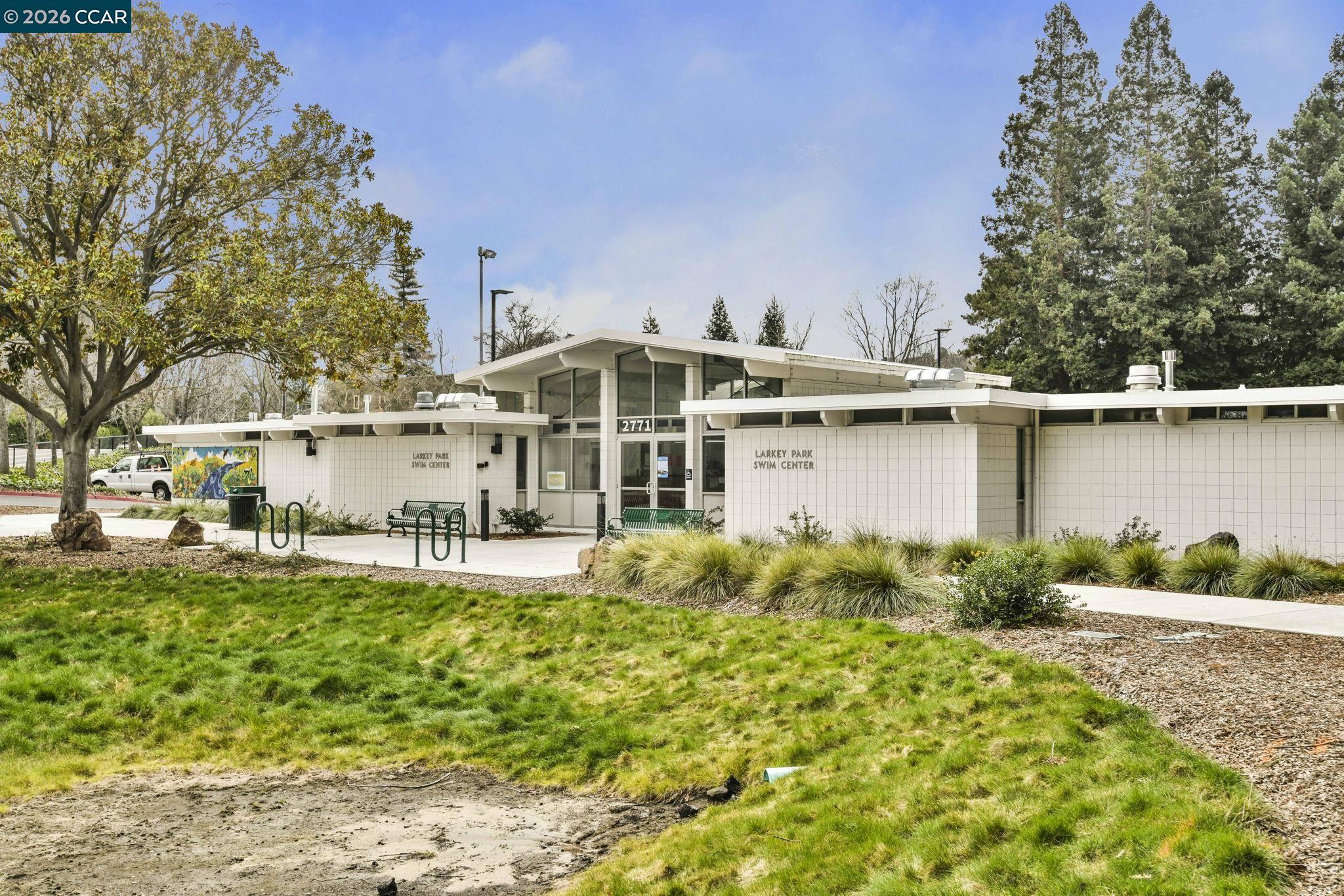 2481 Larkey Ln