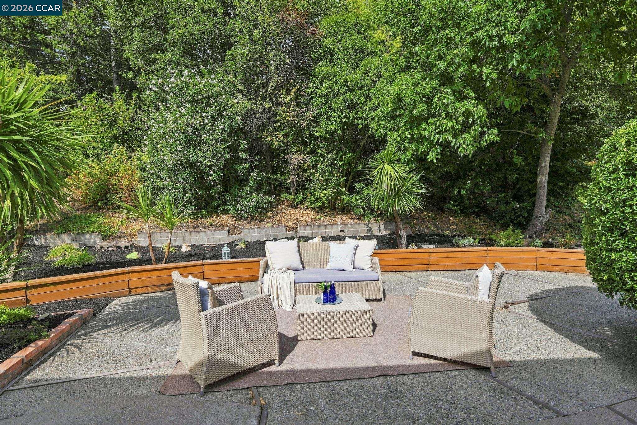 2481 Larkey Ln