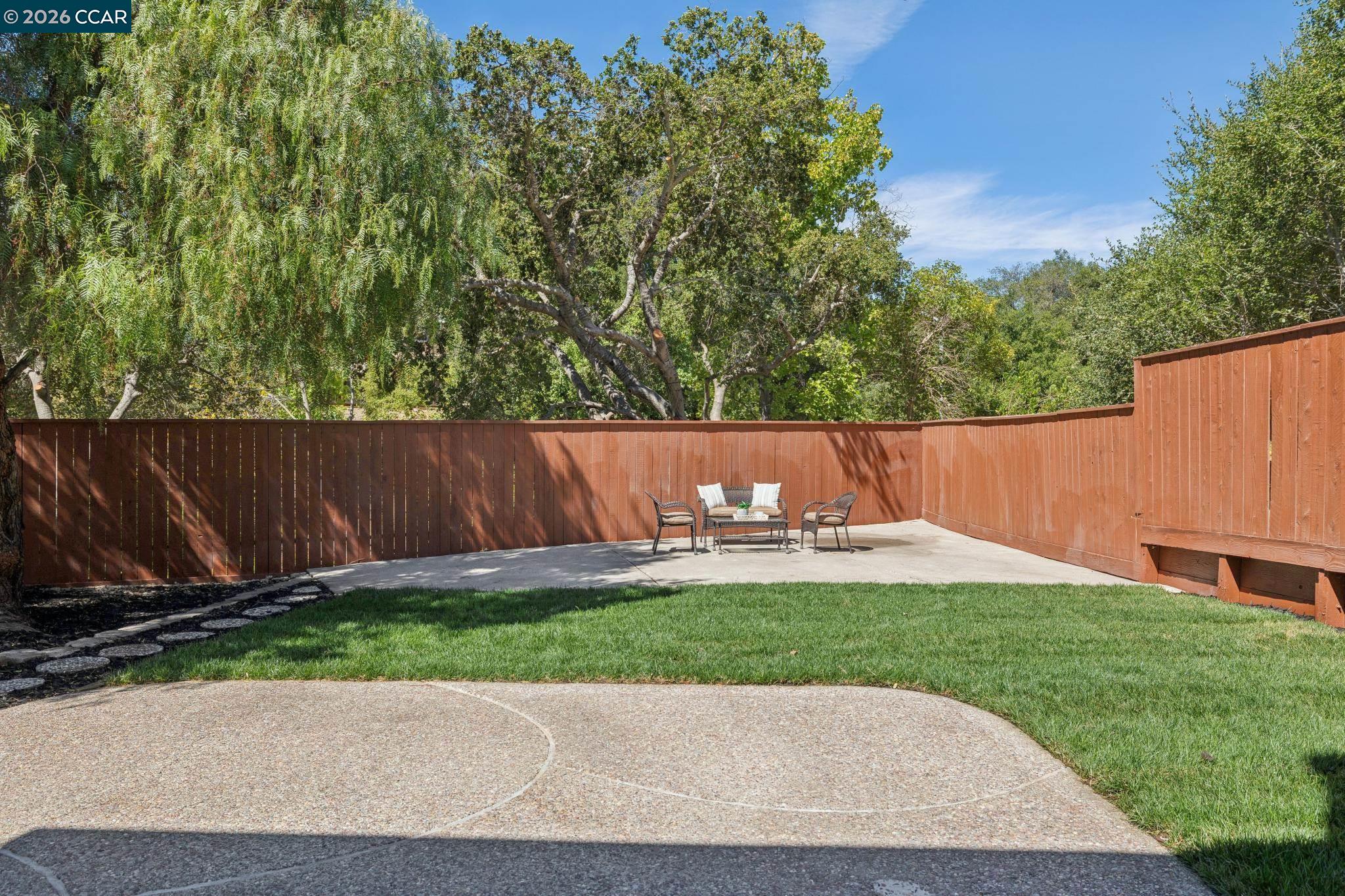 4966 Bayleaf Ct