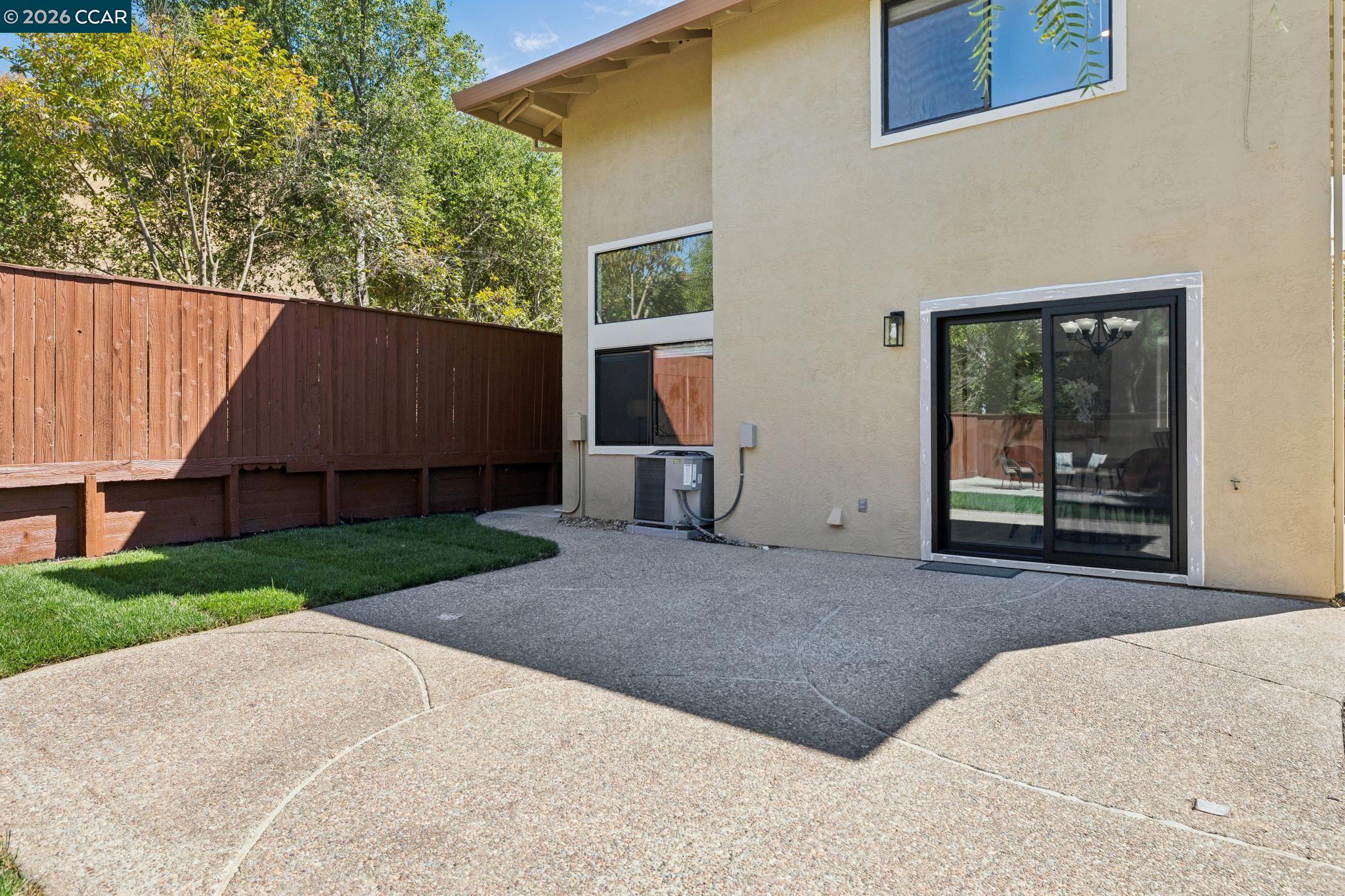4966 Bayleaf Ct