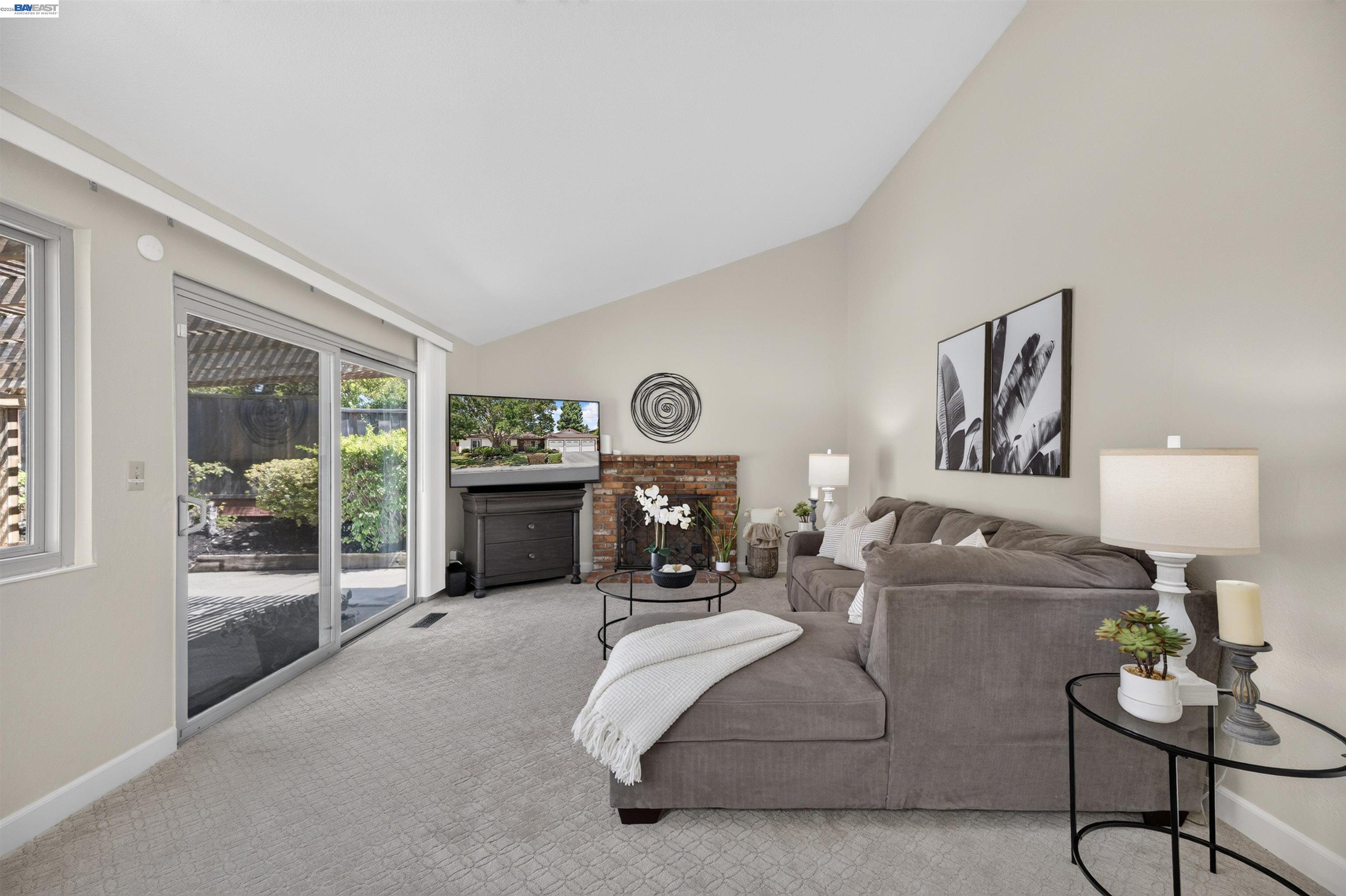 2534 Marsh Dr