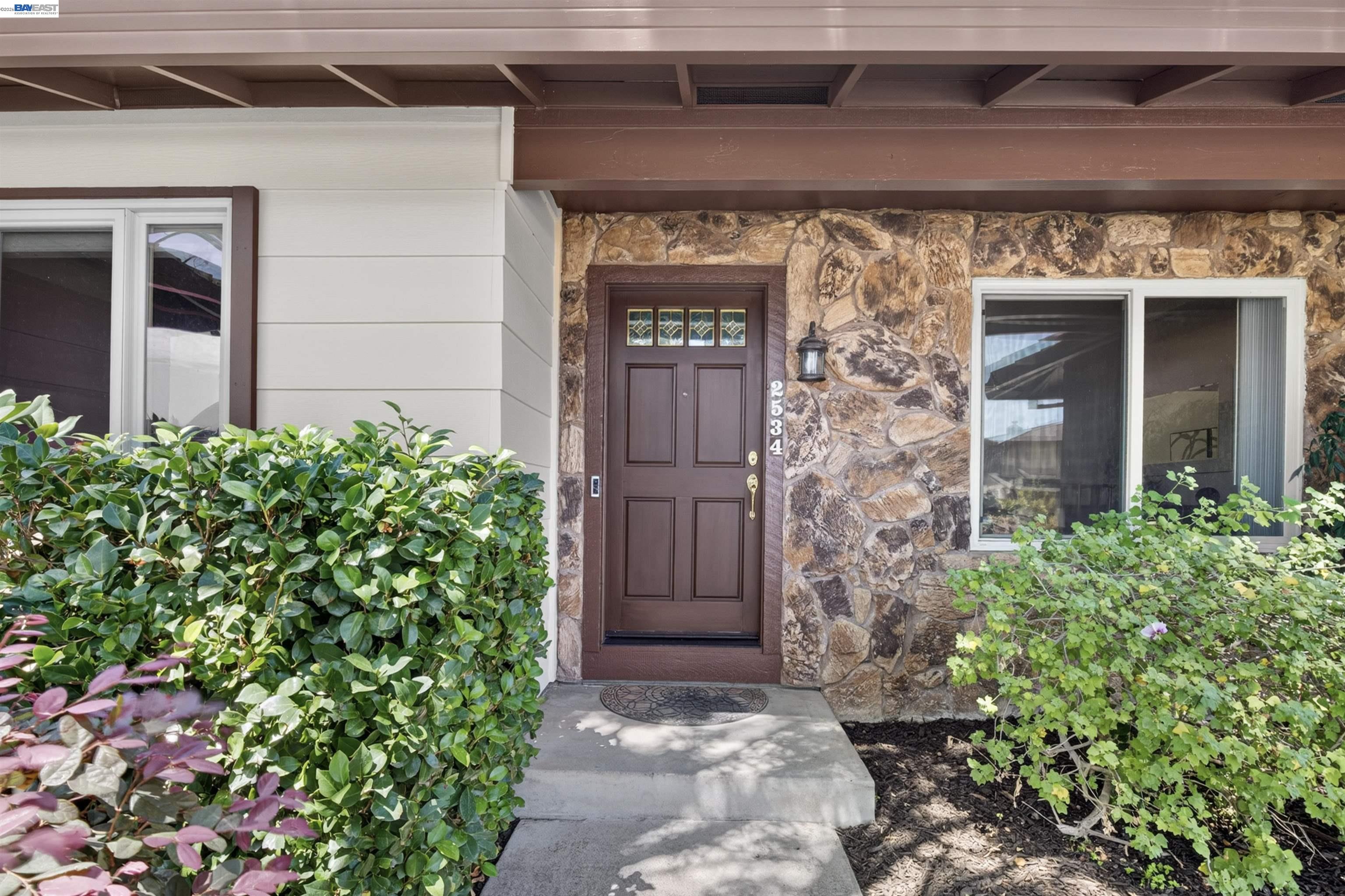 2534 Marsh Dr