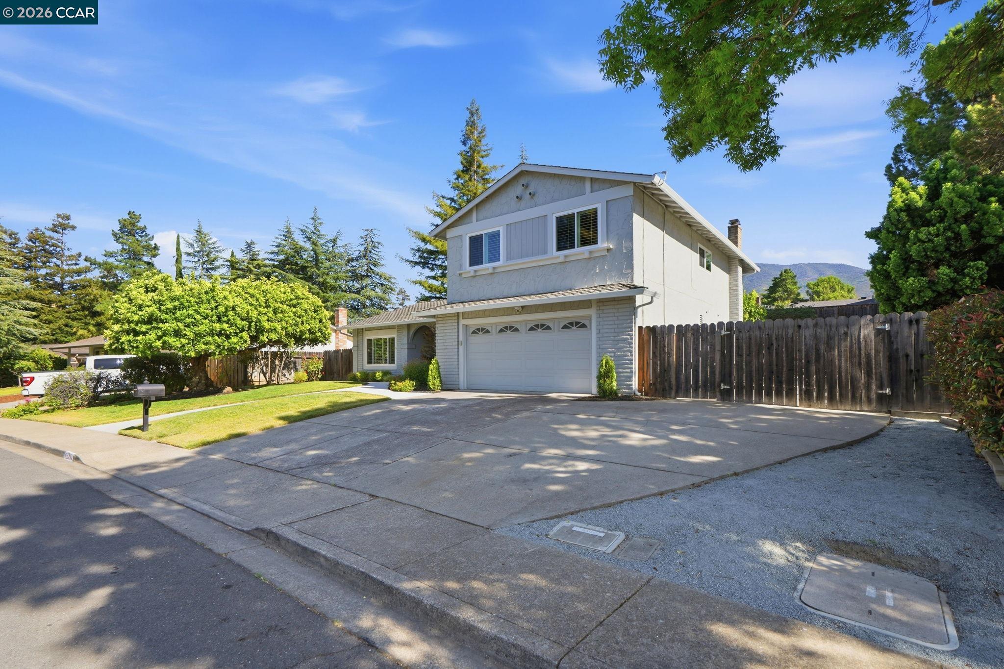 717 Bloching Cir