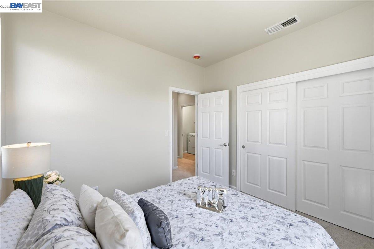 9424 Dunbar Dr