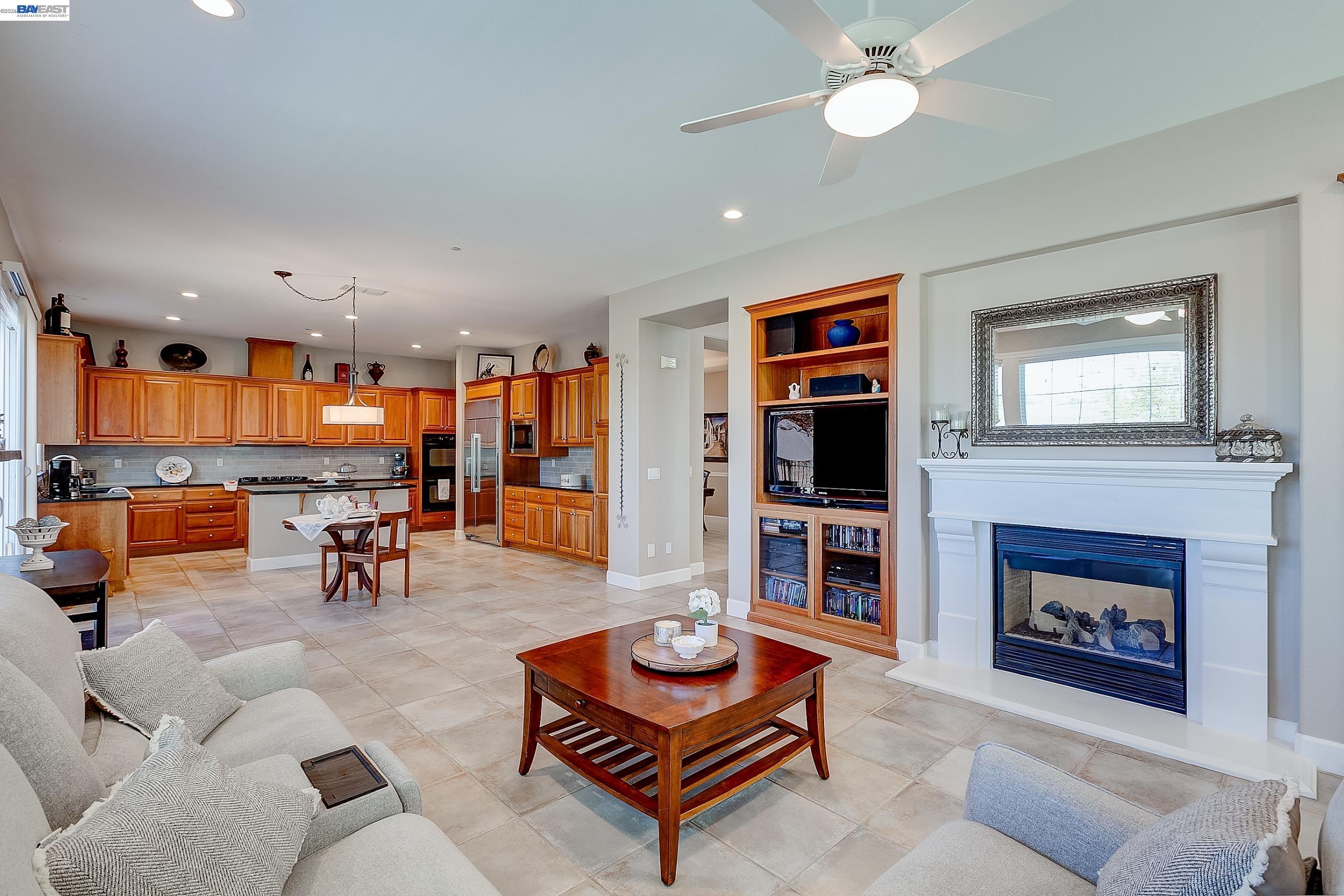 4972 GRAYHAWK CT.