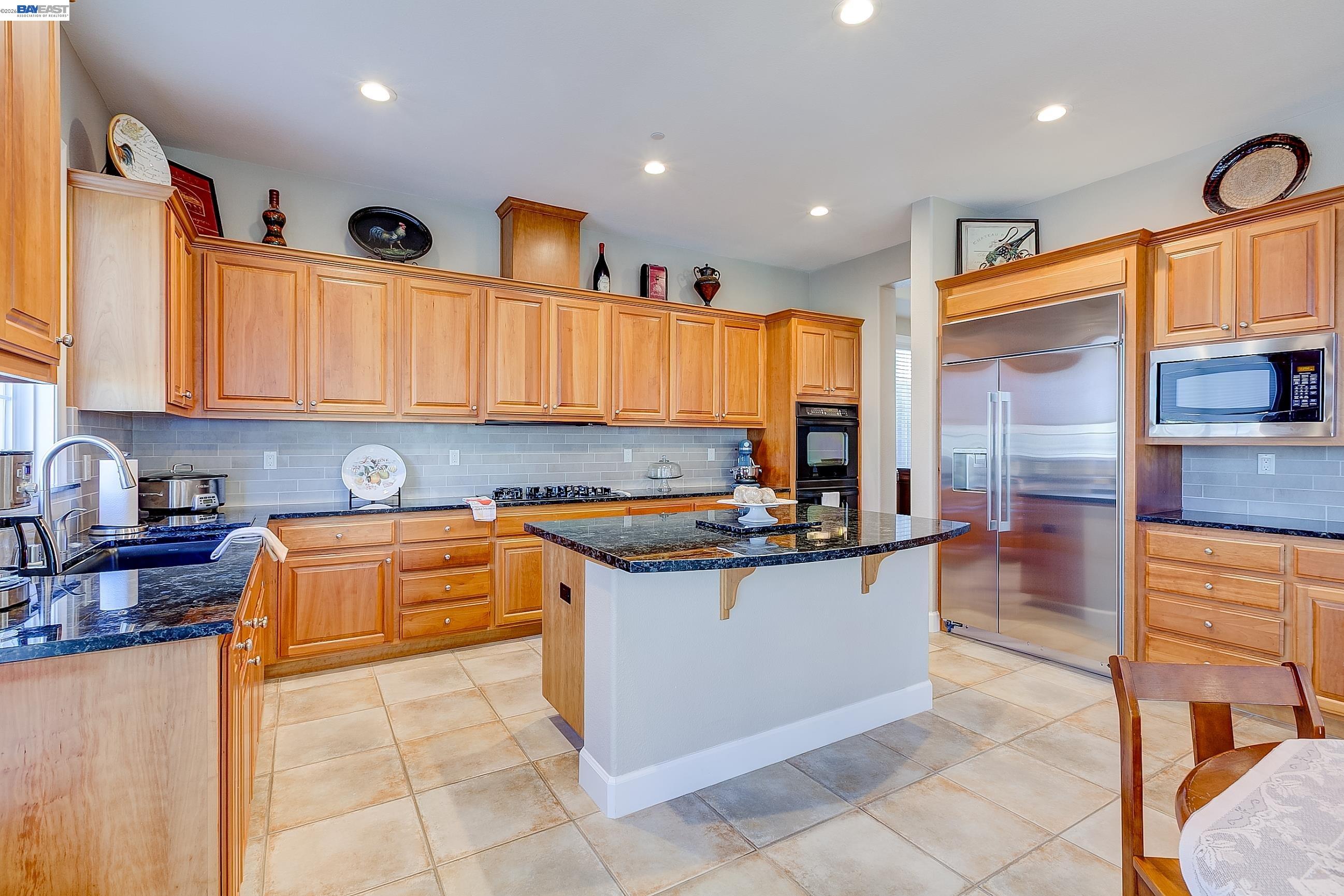 4972 GRAYHAWK CT.
