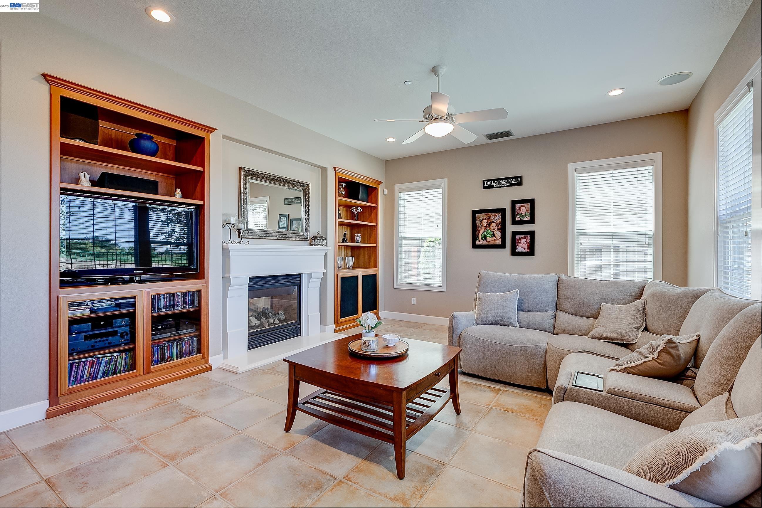 4972 GRAYHAWK CT.