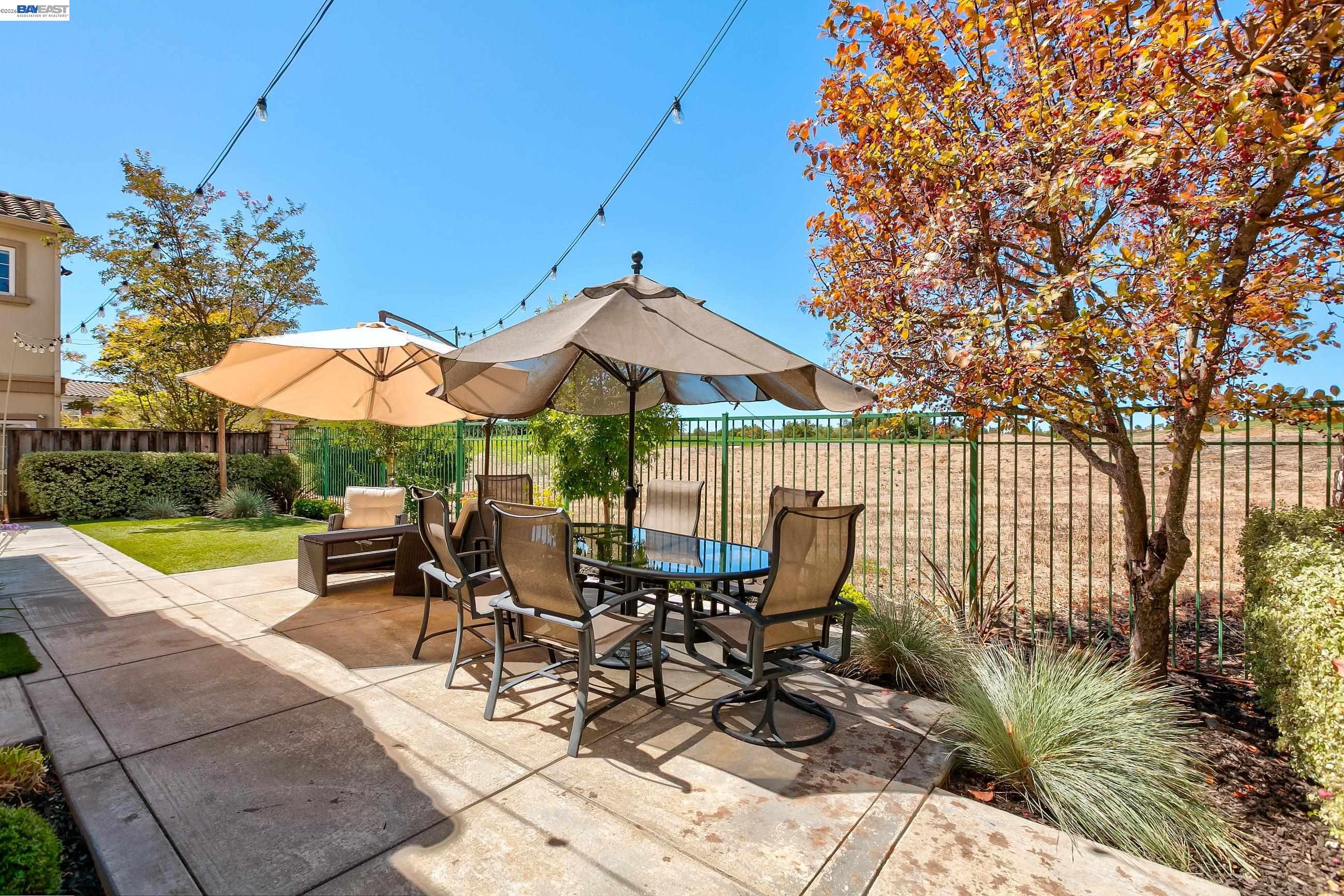 4972 GRAYHAWK CT.