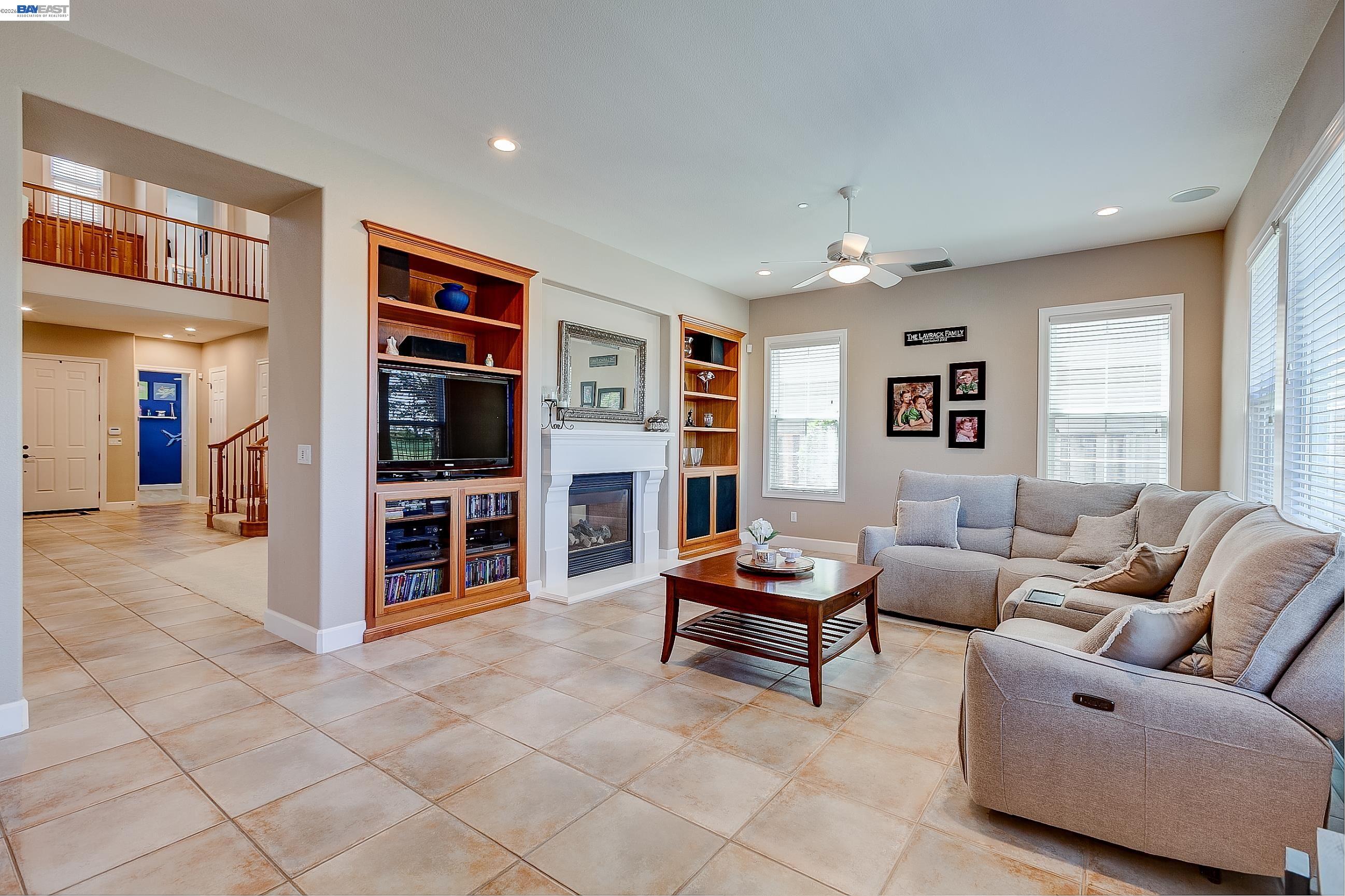 4972 GRAYHAWK CT.