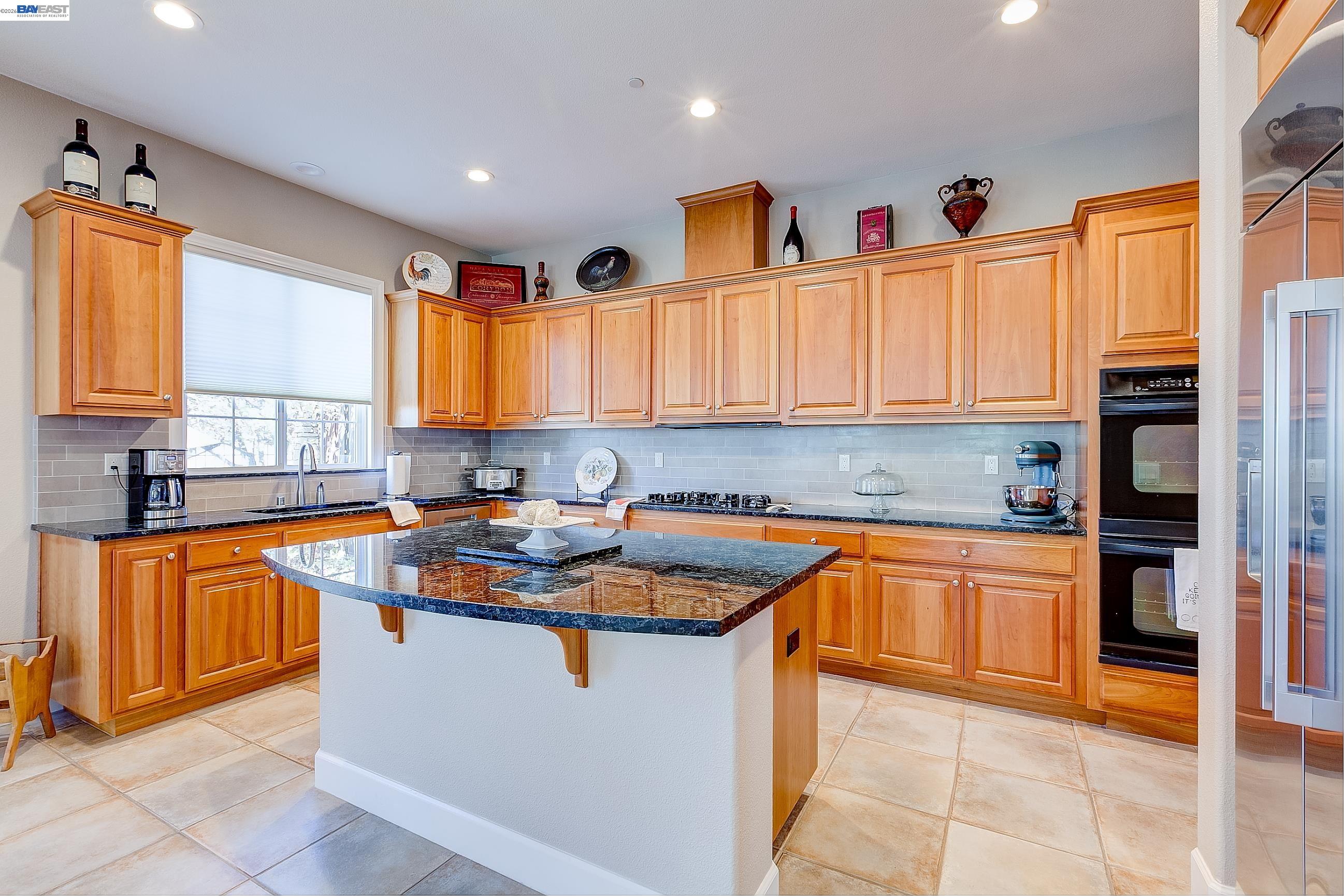 4972 GRAYHAWK CT.