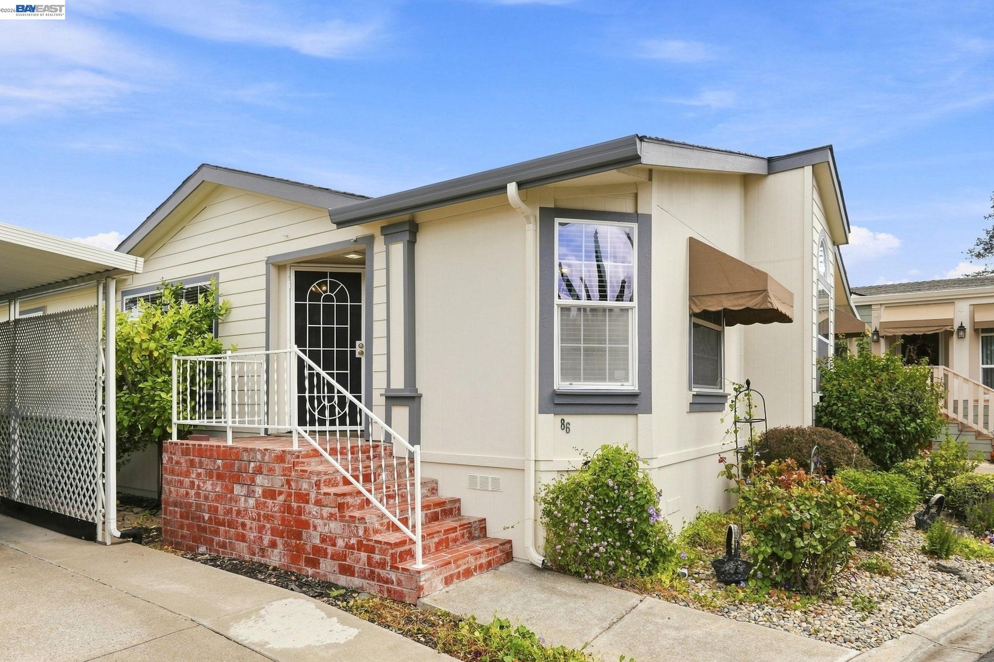 3263 Vineyard Ave., #86 # 86