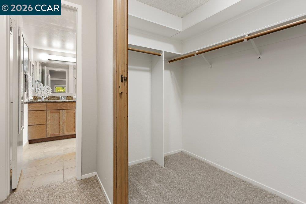 2500 Ptarmigan Dr # 4